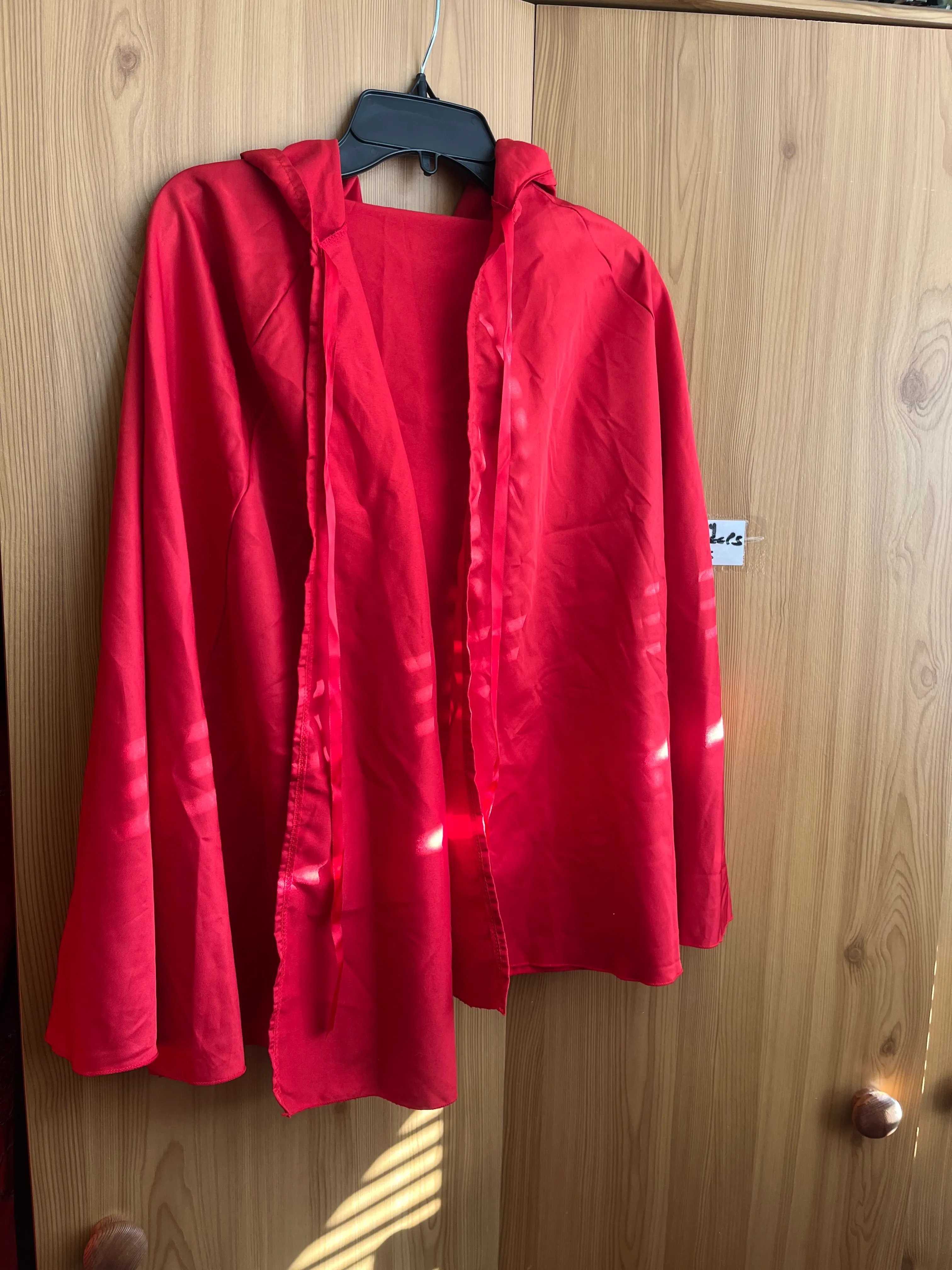 Cape- Short Red with hood