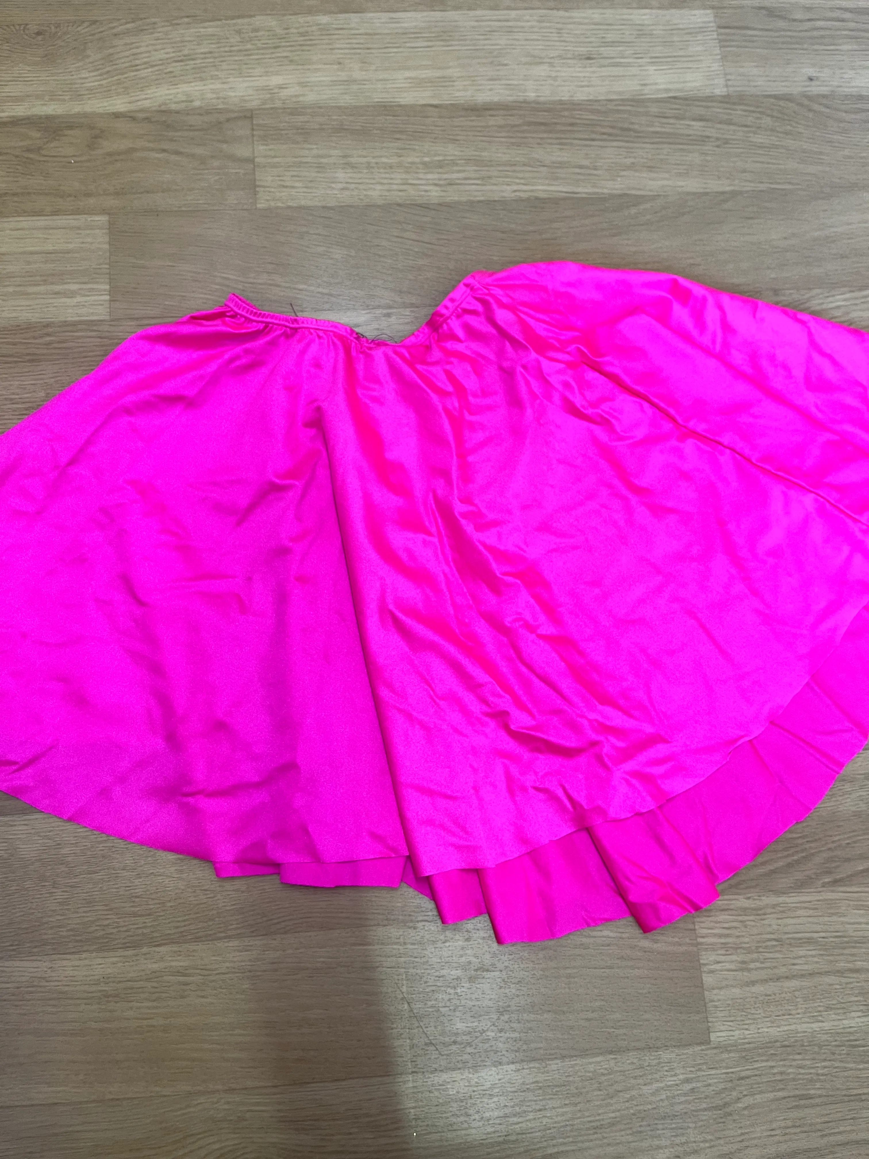 Skirt- Neon pink