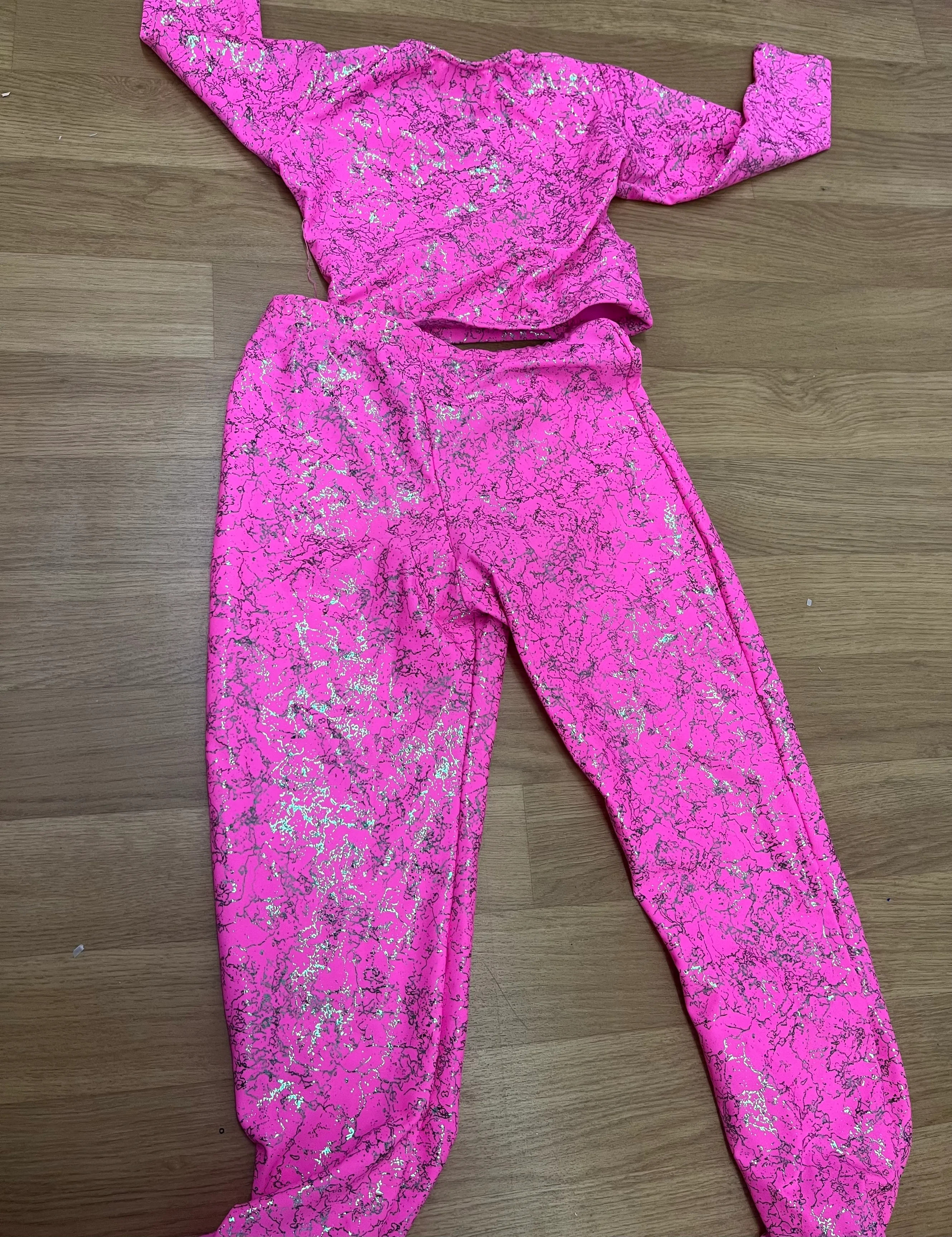 Two piece- Pink leggings and top