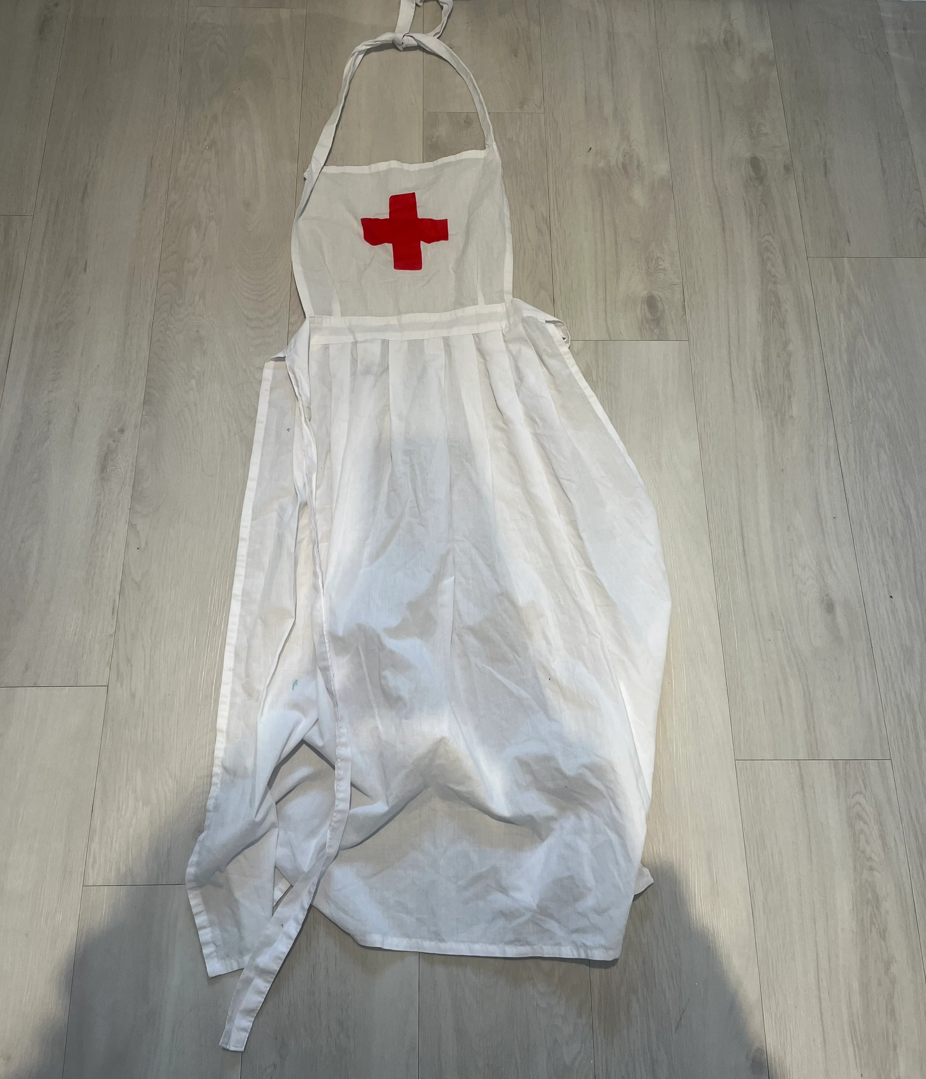 Apron- White with red