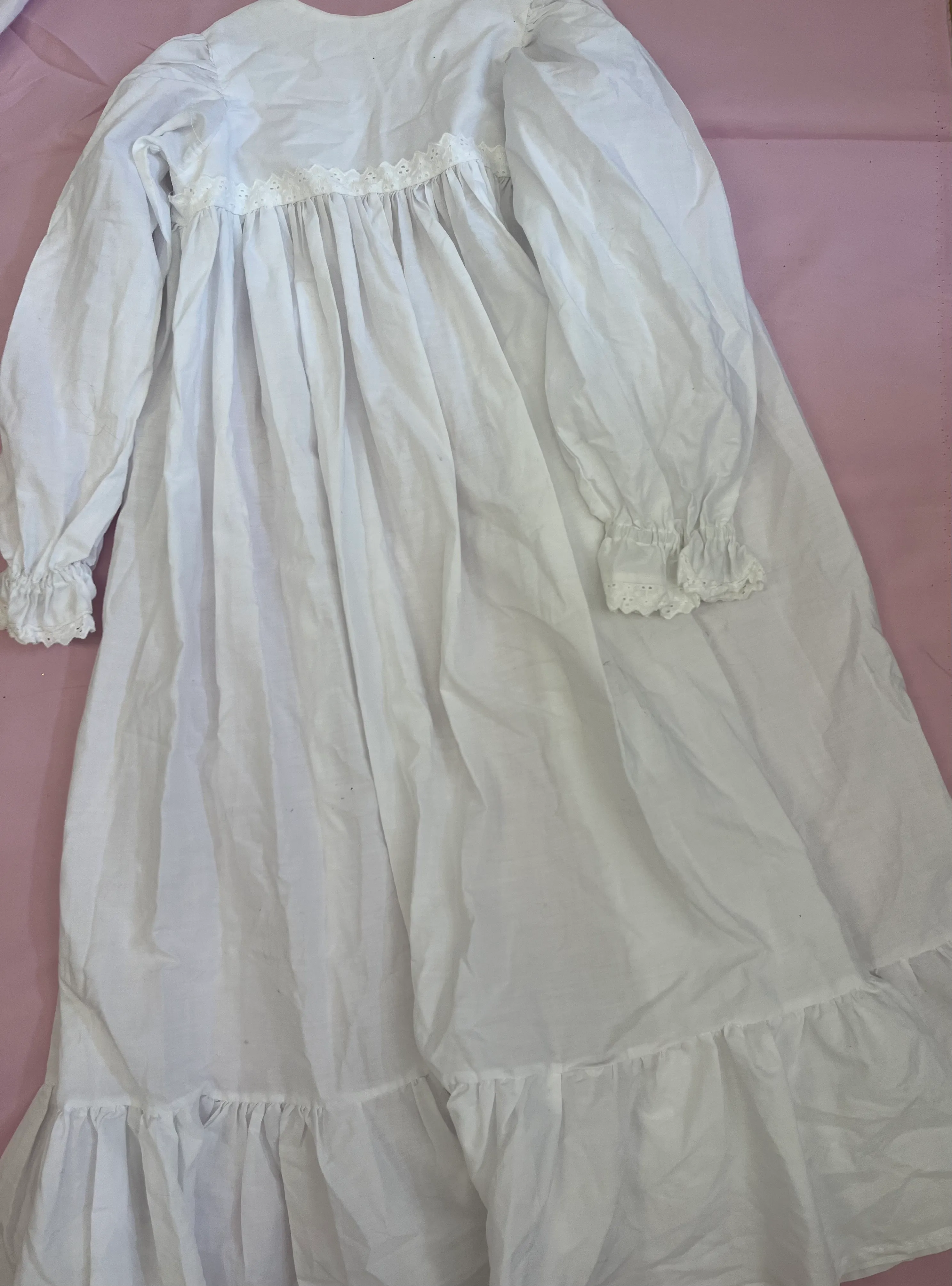 Character- White Nightdress