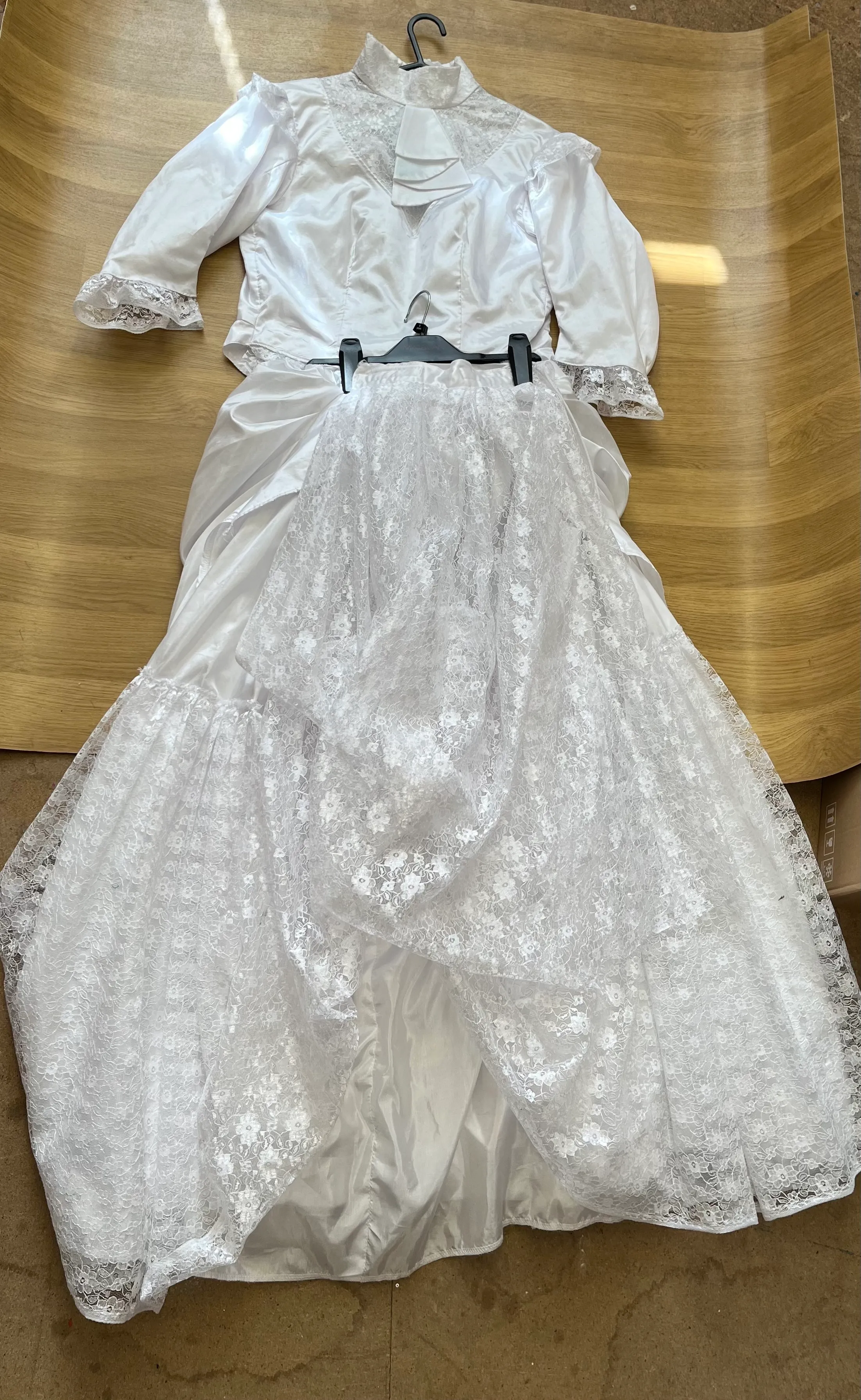 Character- White lace skirt and top