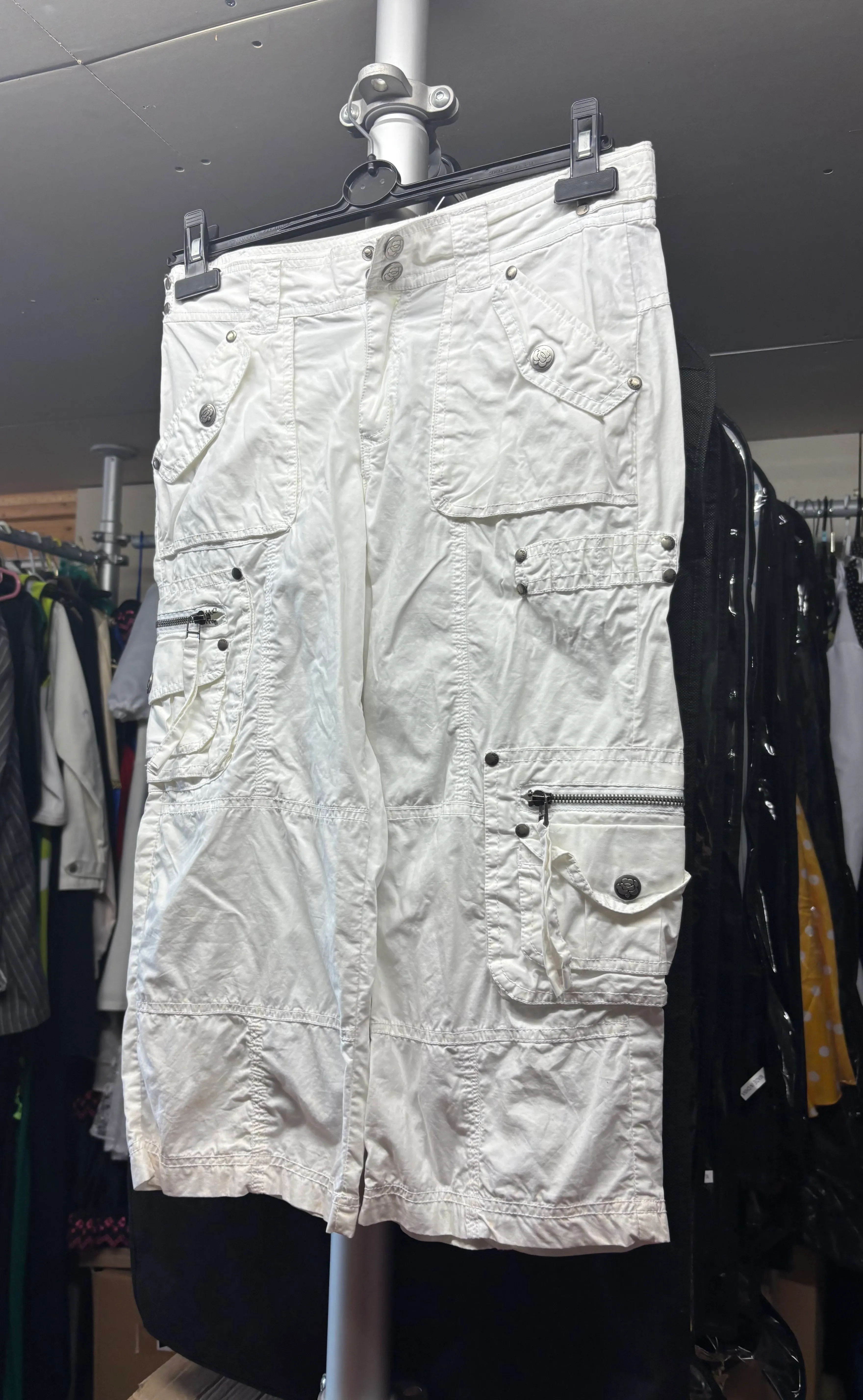 Trousers- Cargo 3/4 length