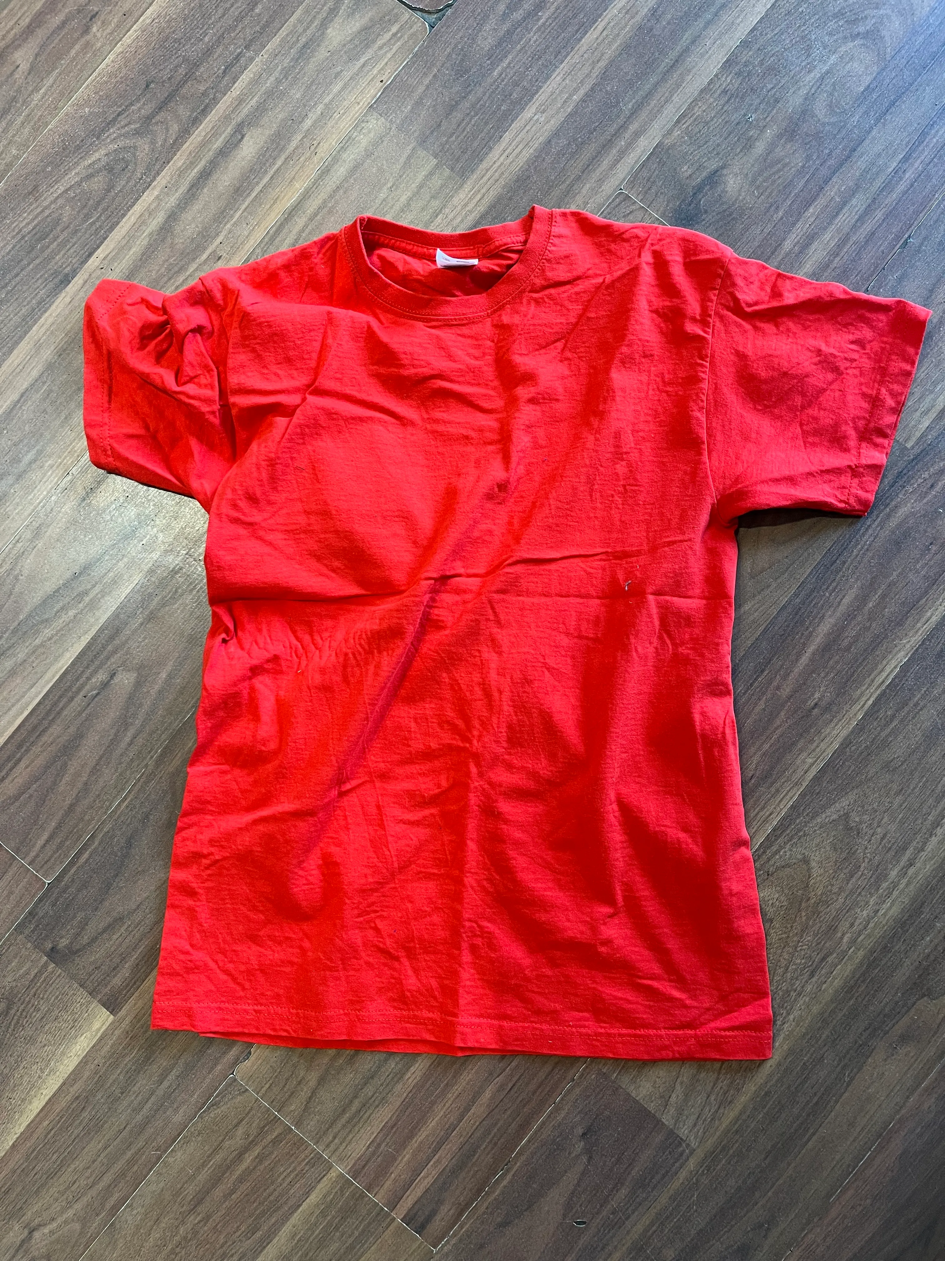 T-shirt- Bright Red