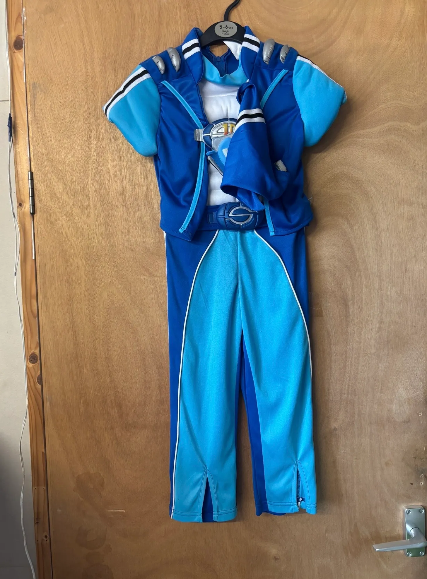 Character- Lazy town