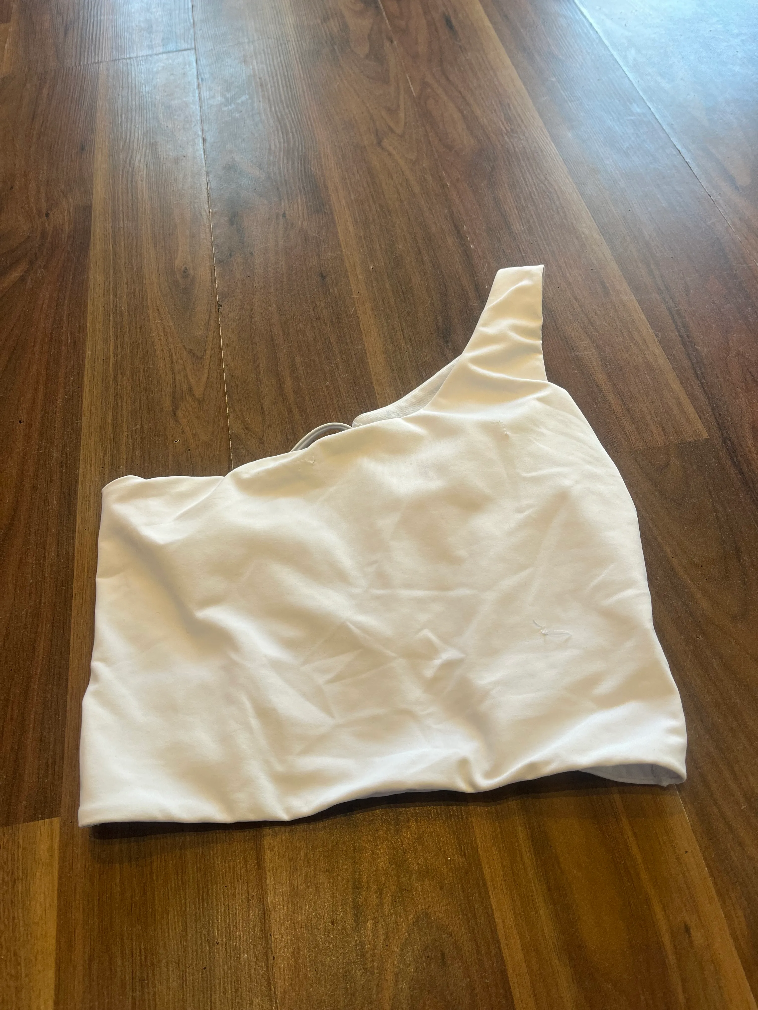 Top- Cross back Crop Top