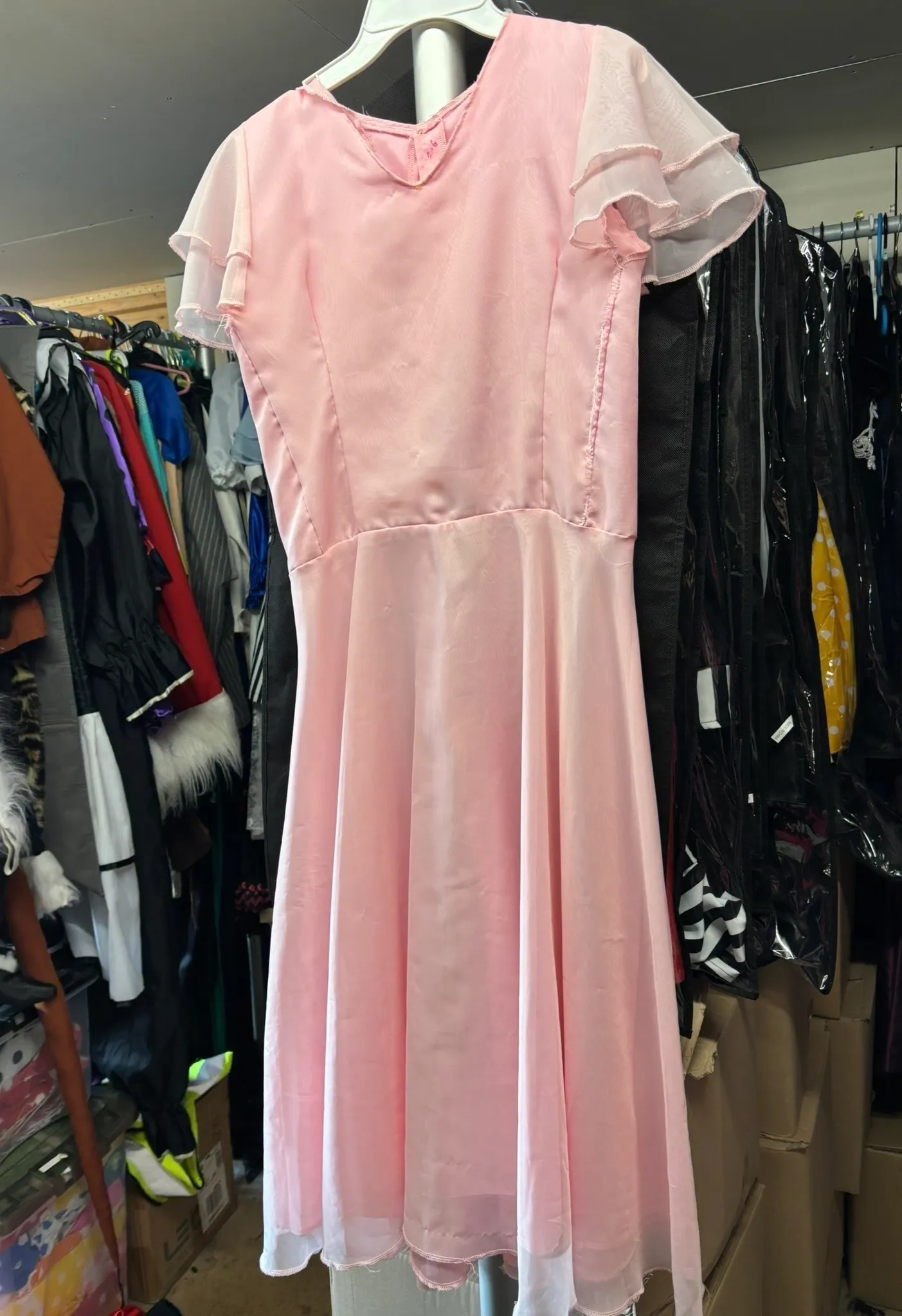Dres- pale pink puff sleeve