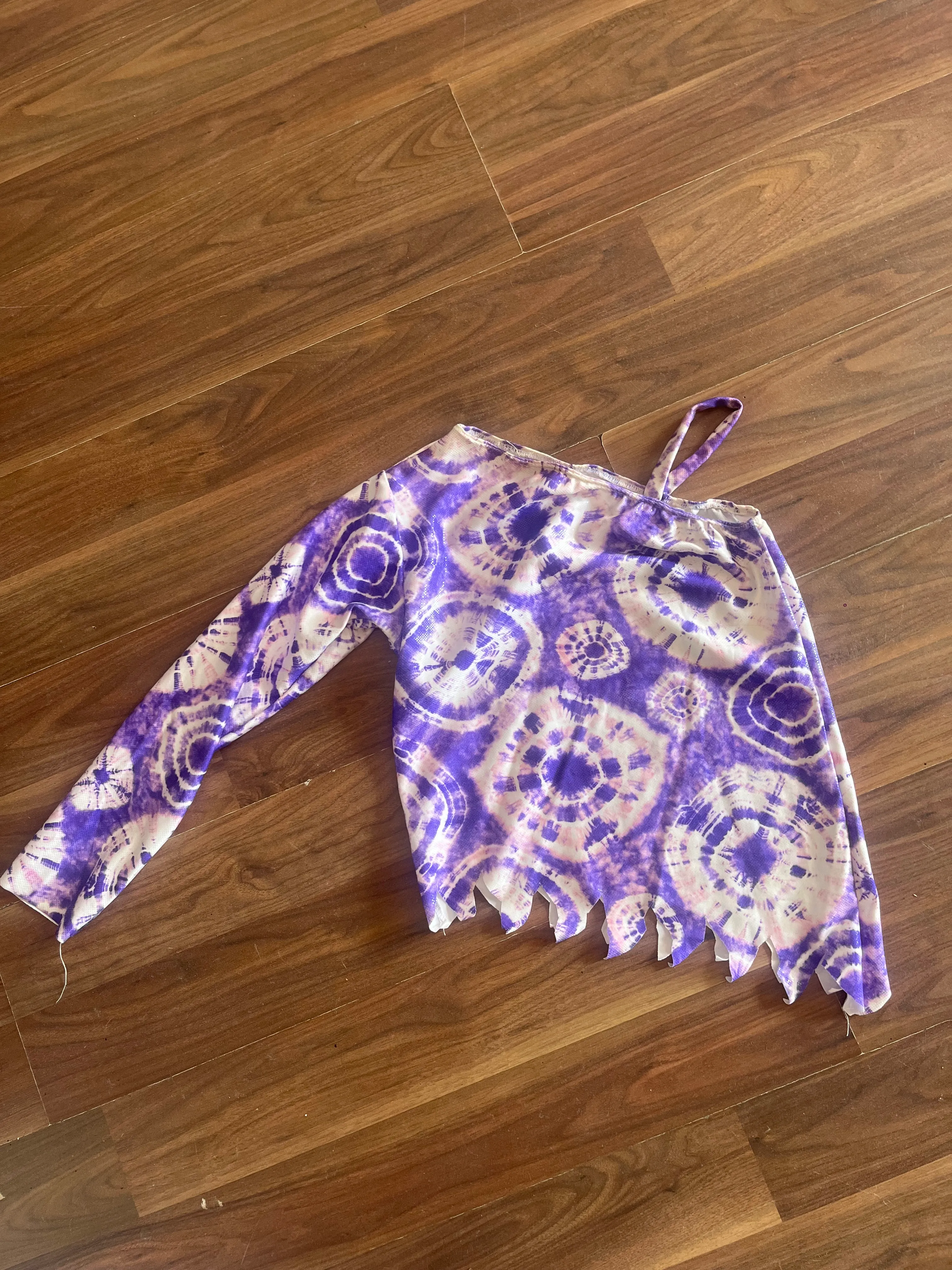 Tops- White and purple pattern
