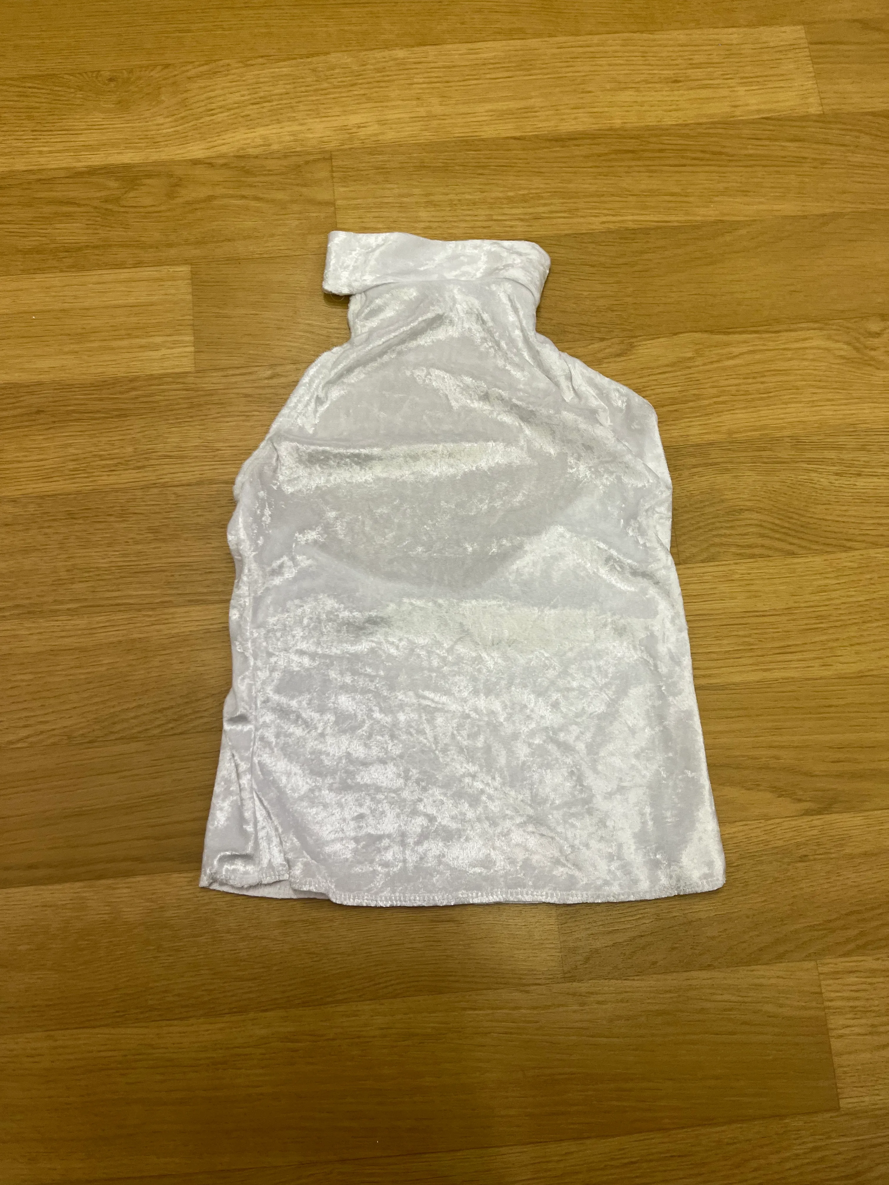 Two piece- White velour halter-neck