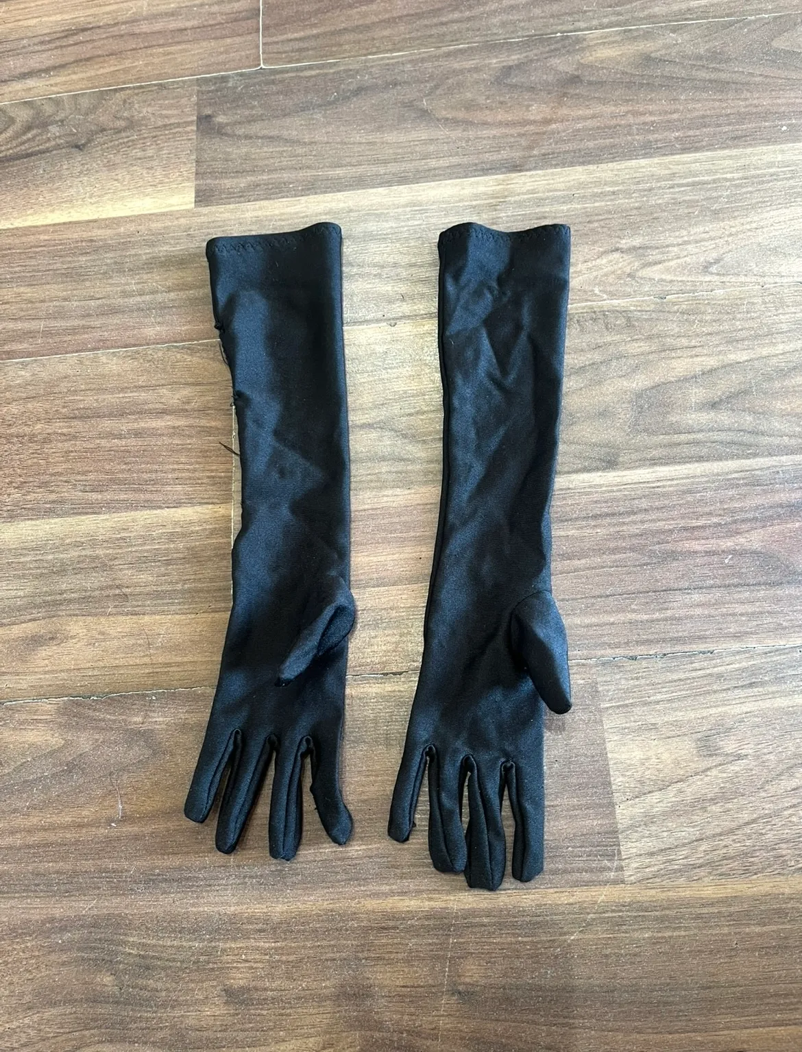 Gloves- Long black