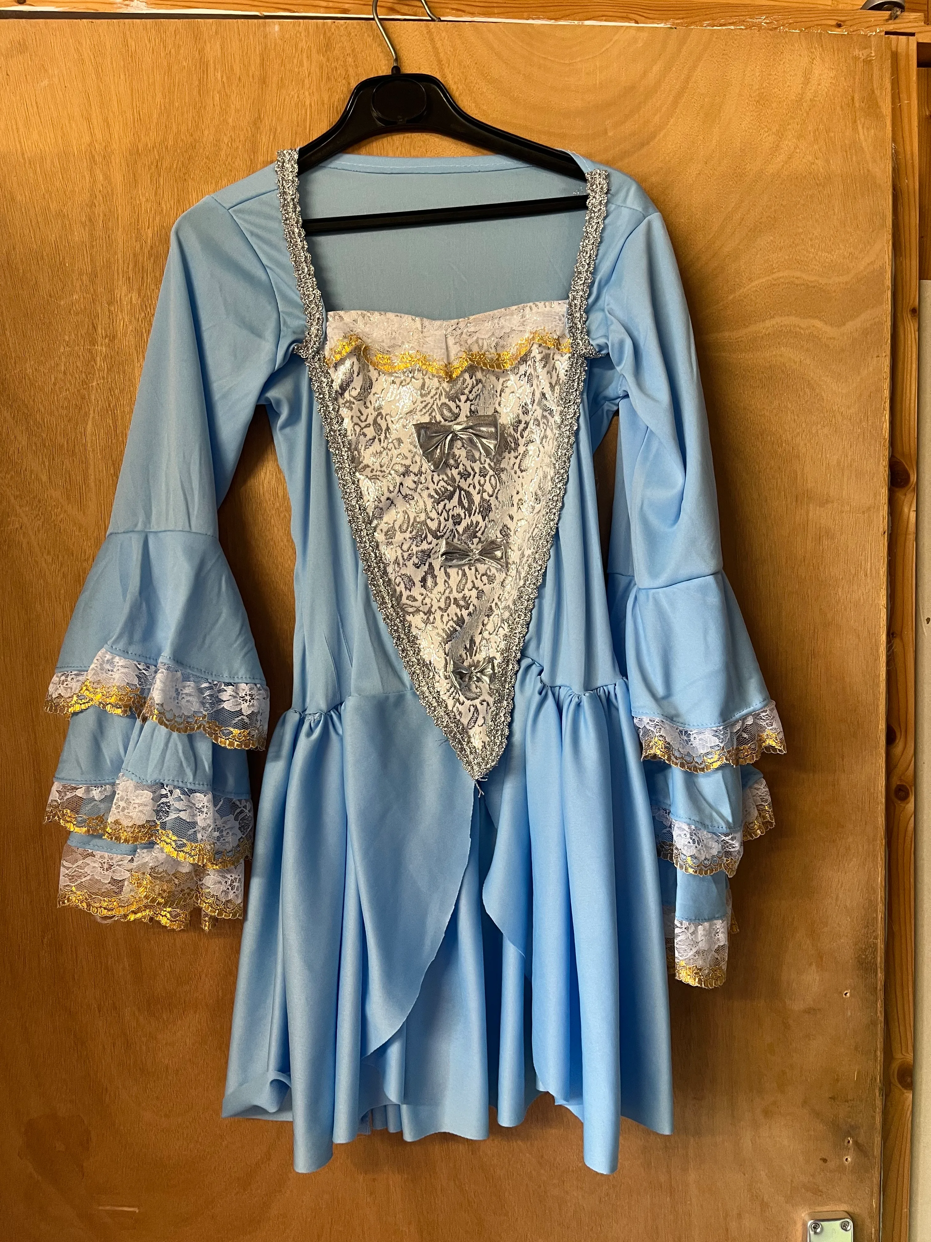 Character- Blue and gold 