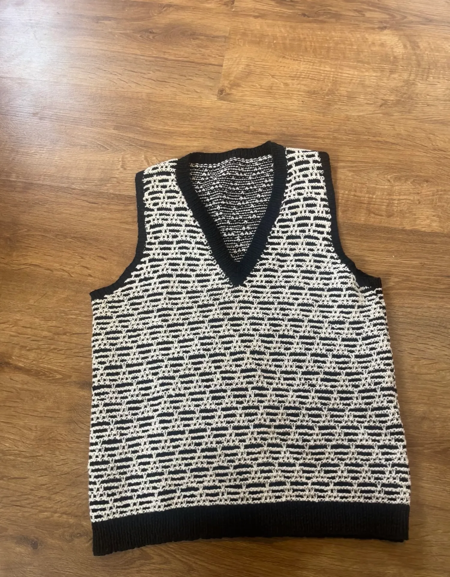 Tank Top- Black and White