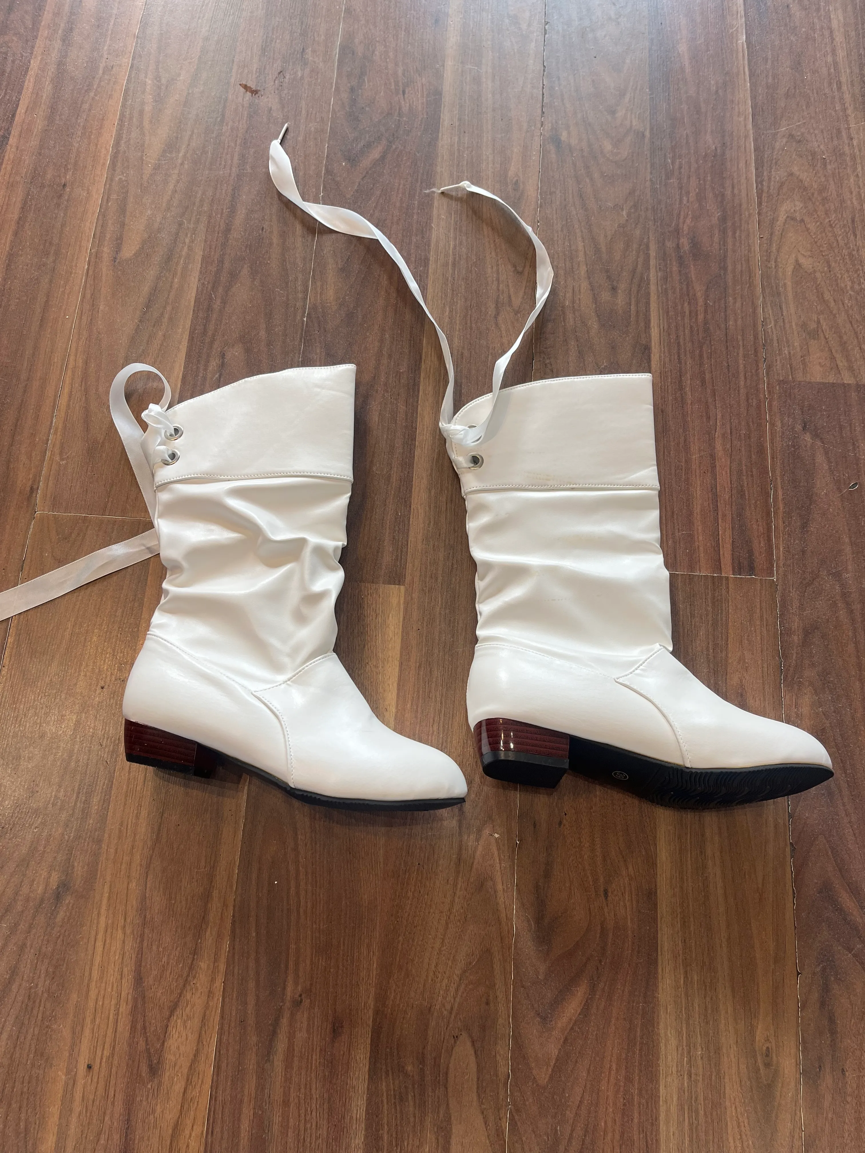 Boots- White 