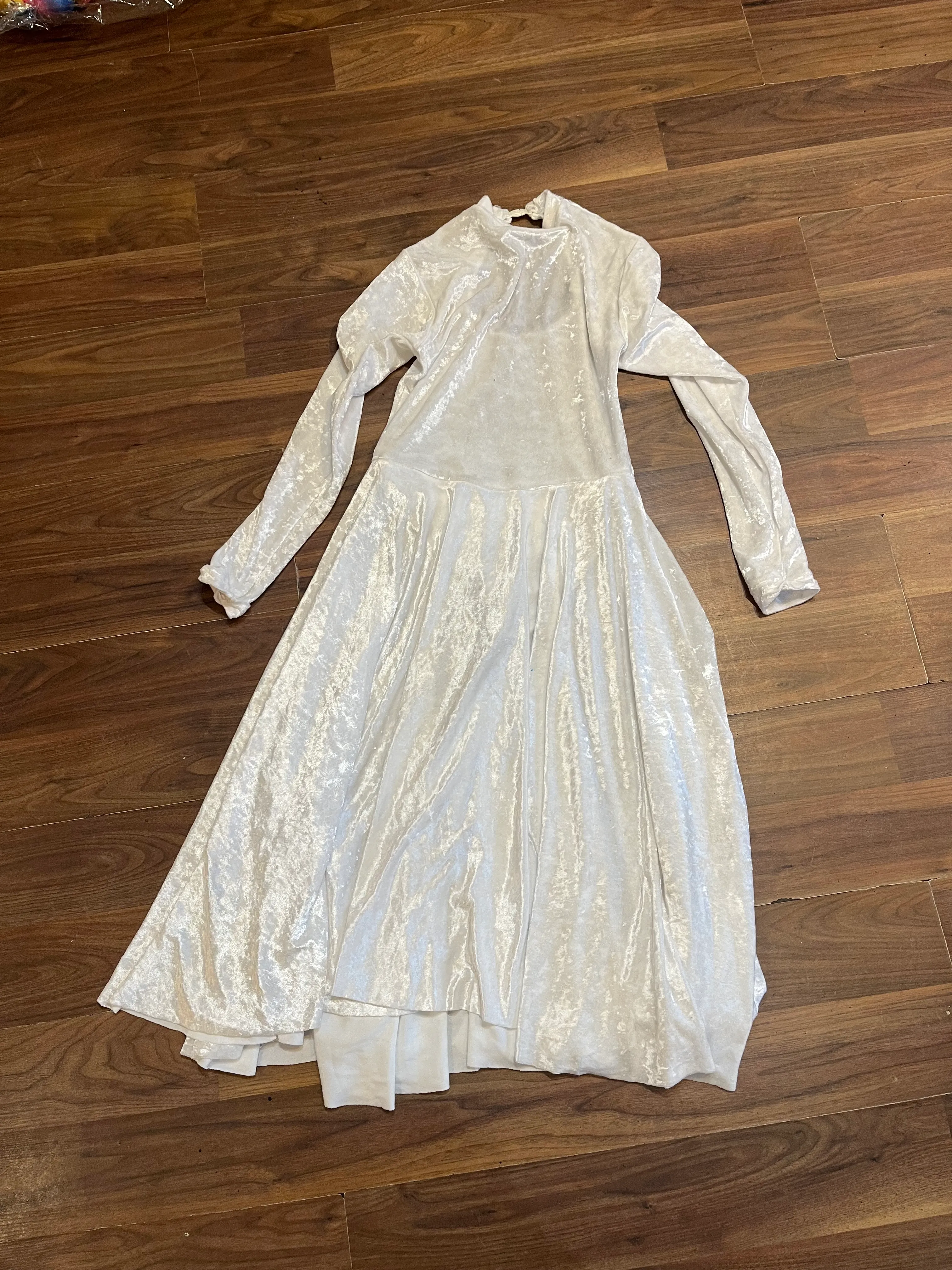 Lyrical dress- white velour long sleeve
