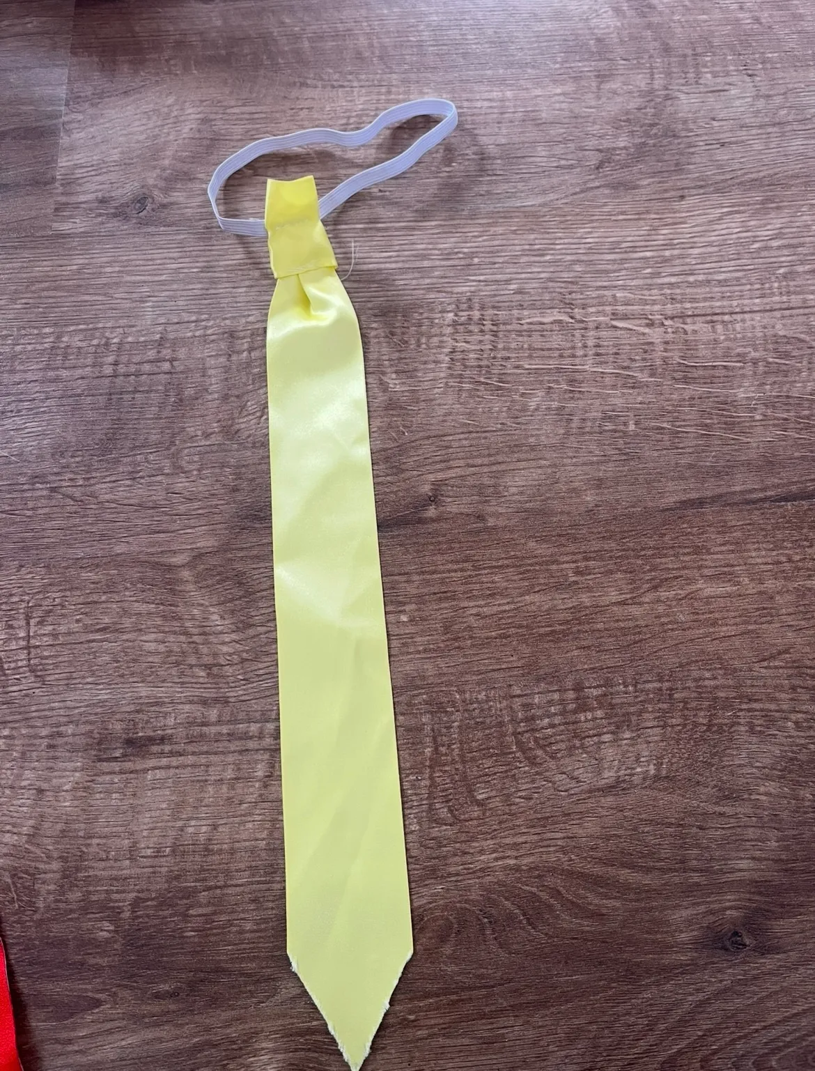 Tie- Pale yellow on elastic