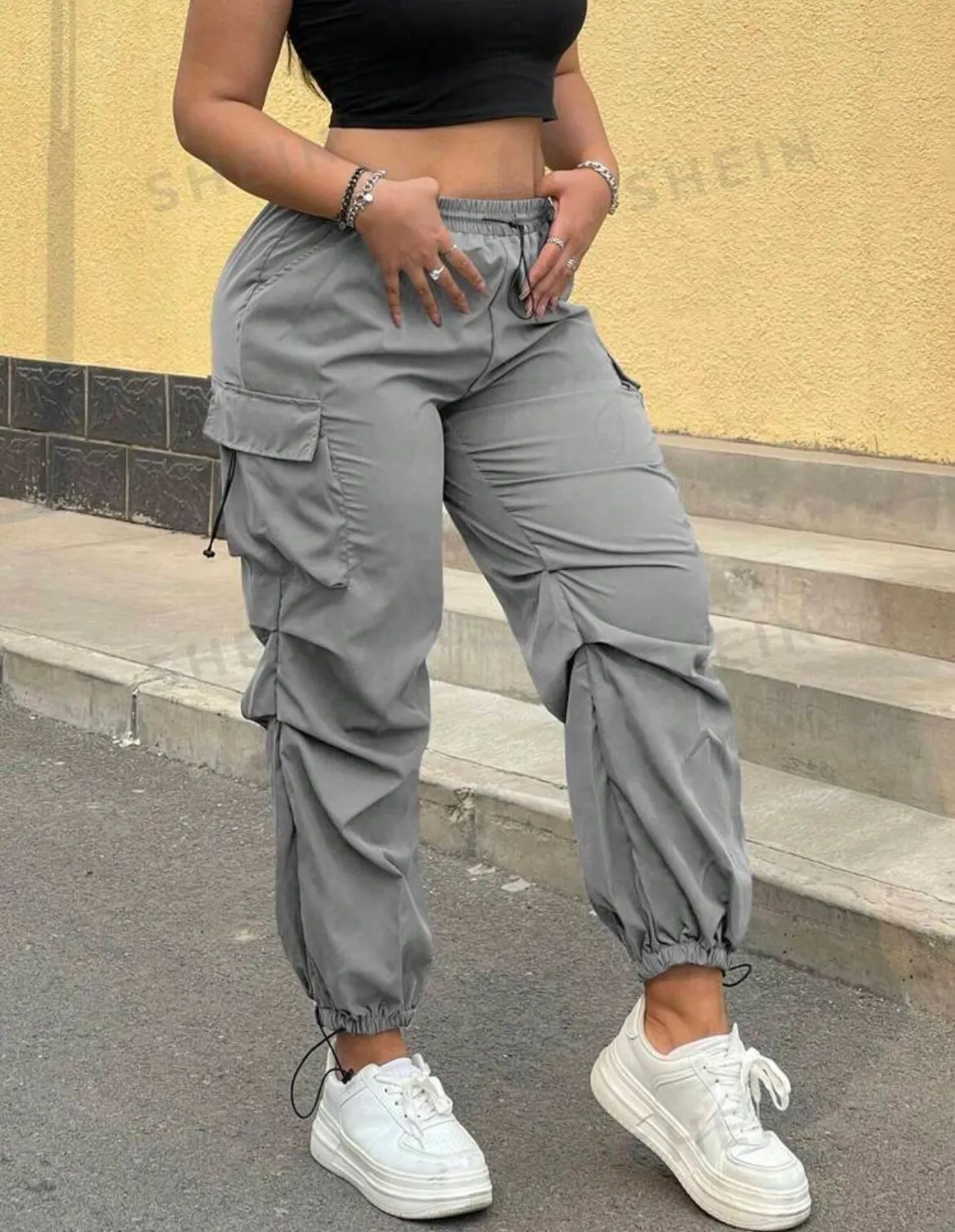 Cargo trousers- Grey