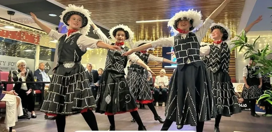 Character- Pearly King and Queen 