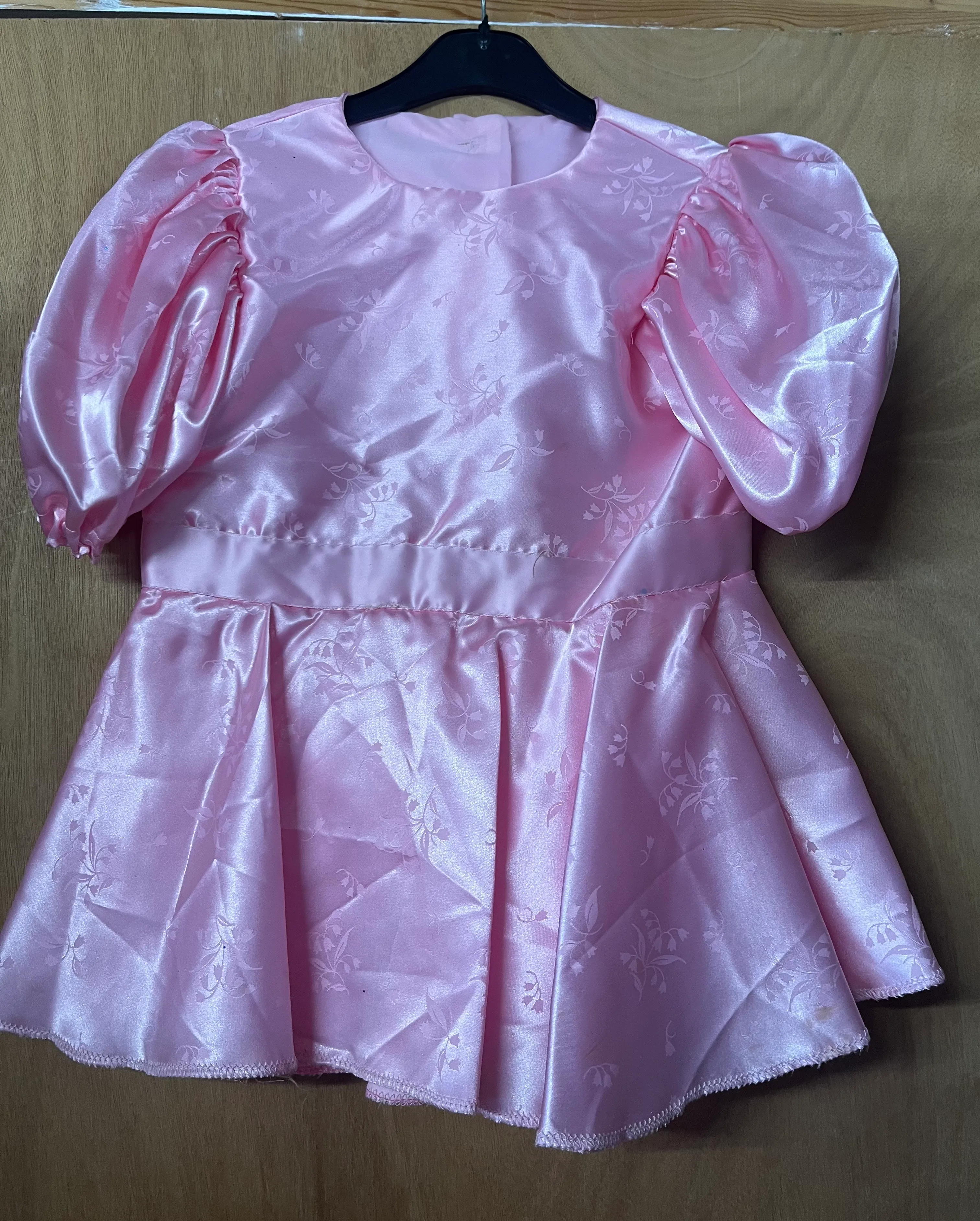 Dress- pink puff sleeve