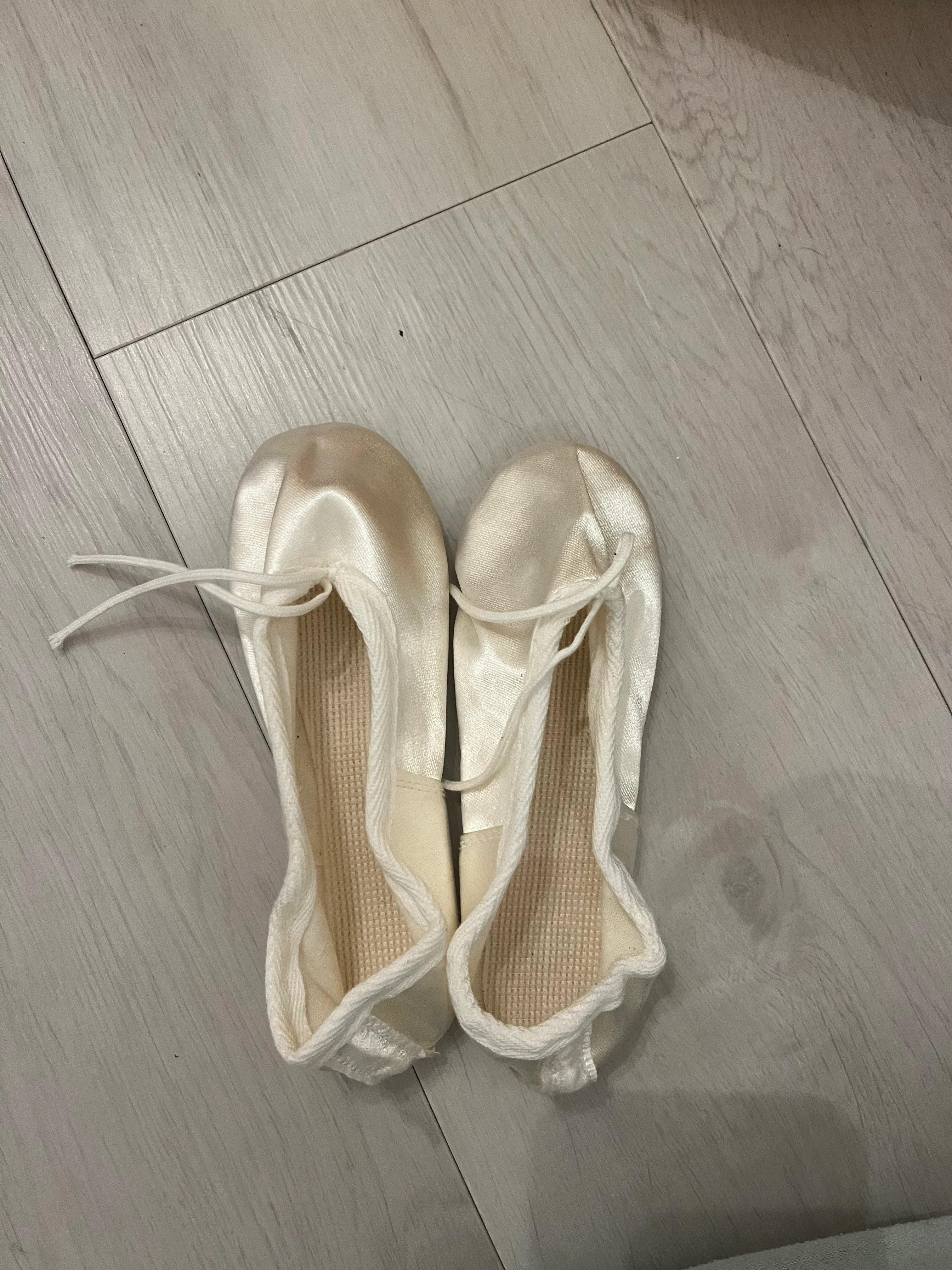 Ballet Shoes- White/Cream Satin