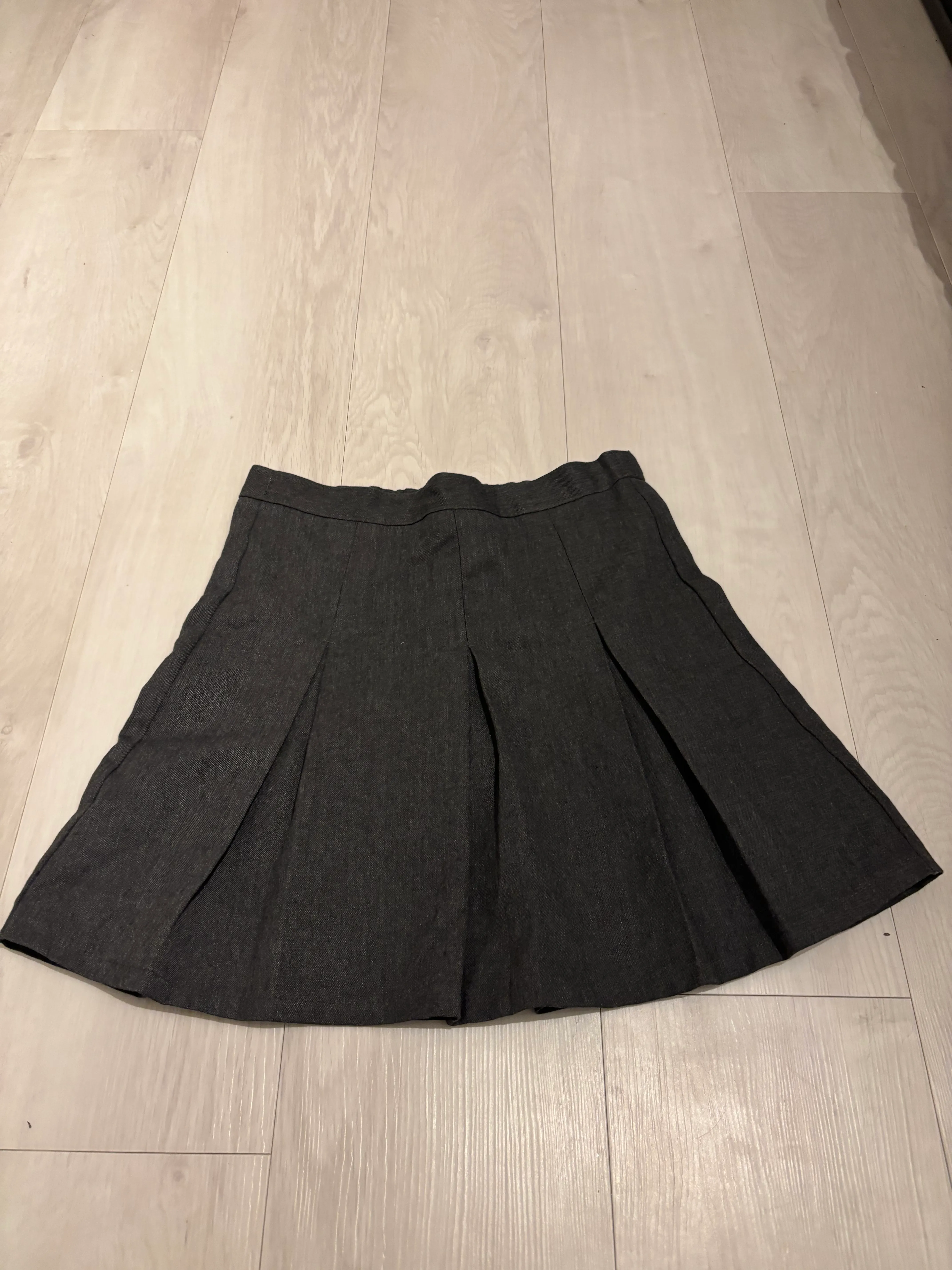 School Skirt- Grey Thick pleats elastic