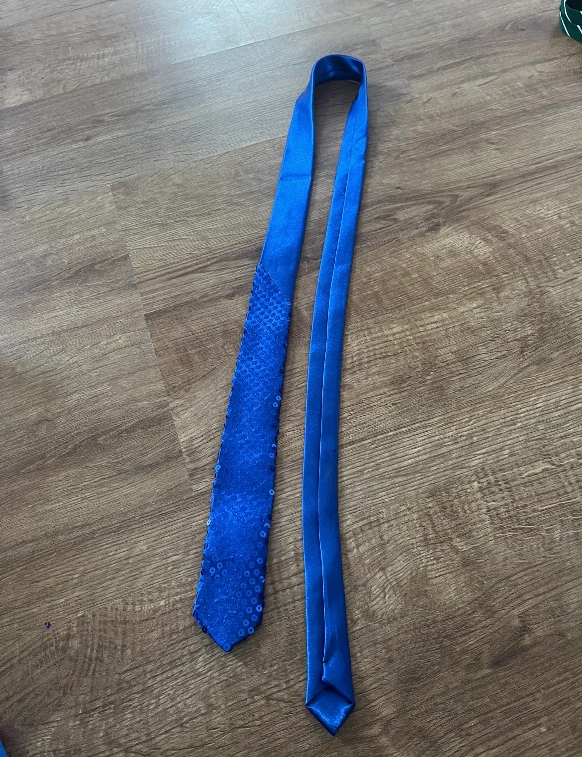 Tie- Royal Blue sequin