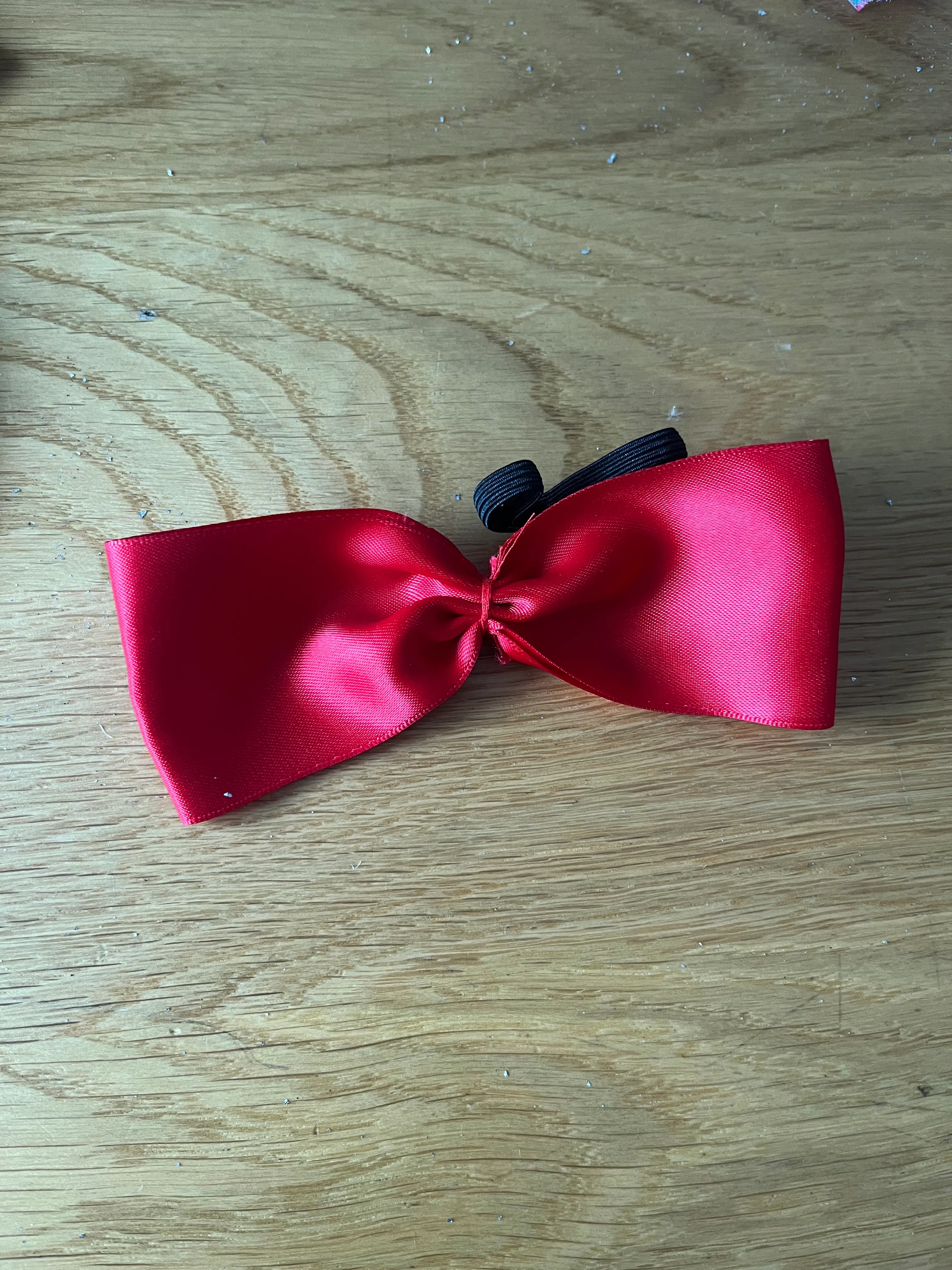 Bow tie- Dark red satin