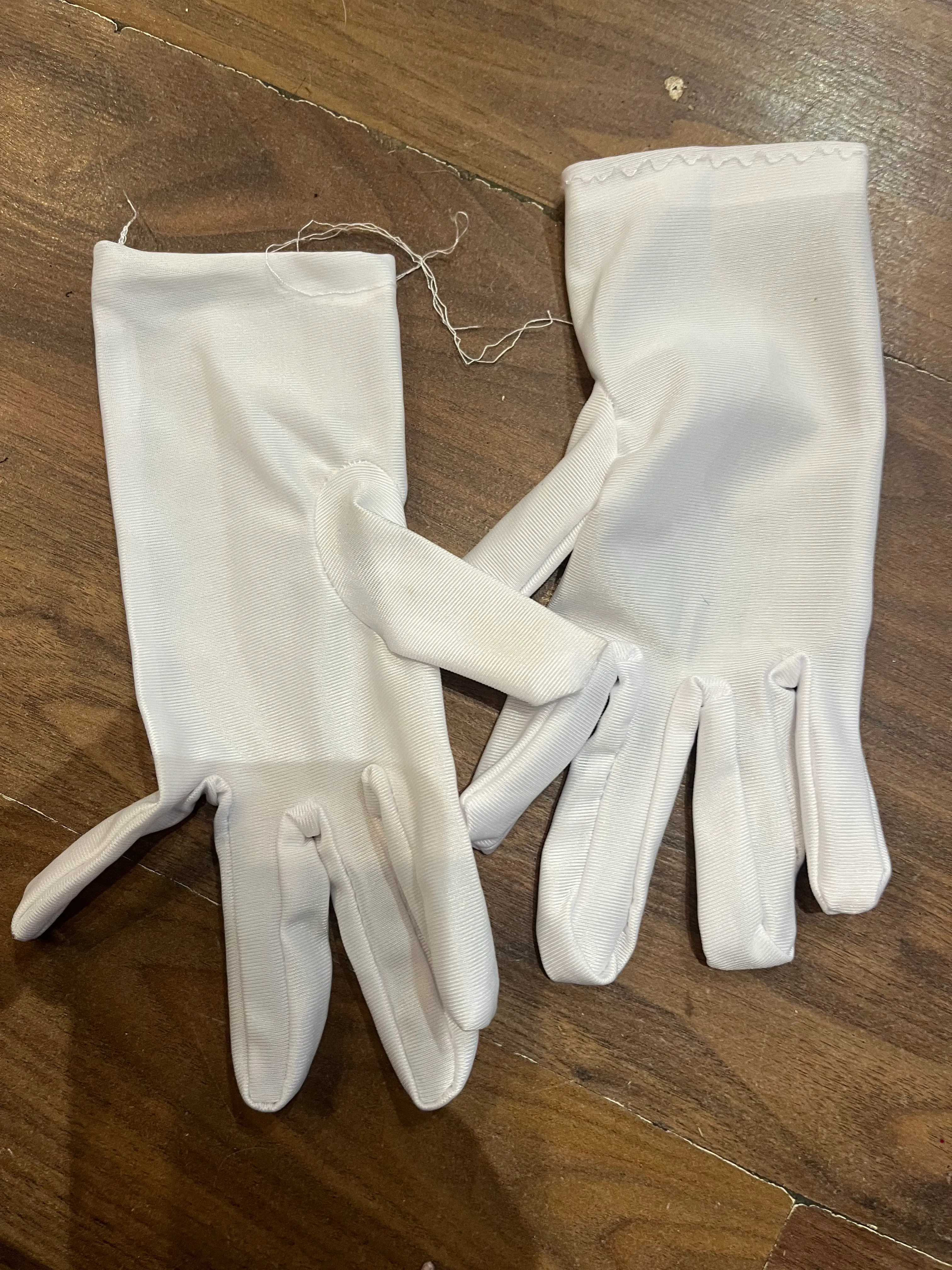 Gloves- Short White/Cream