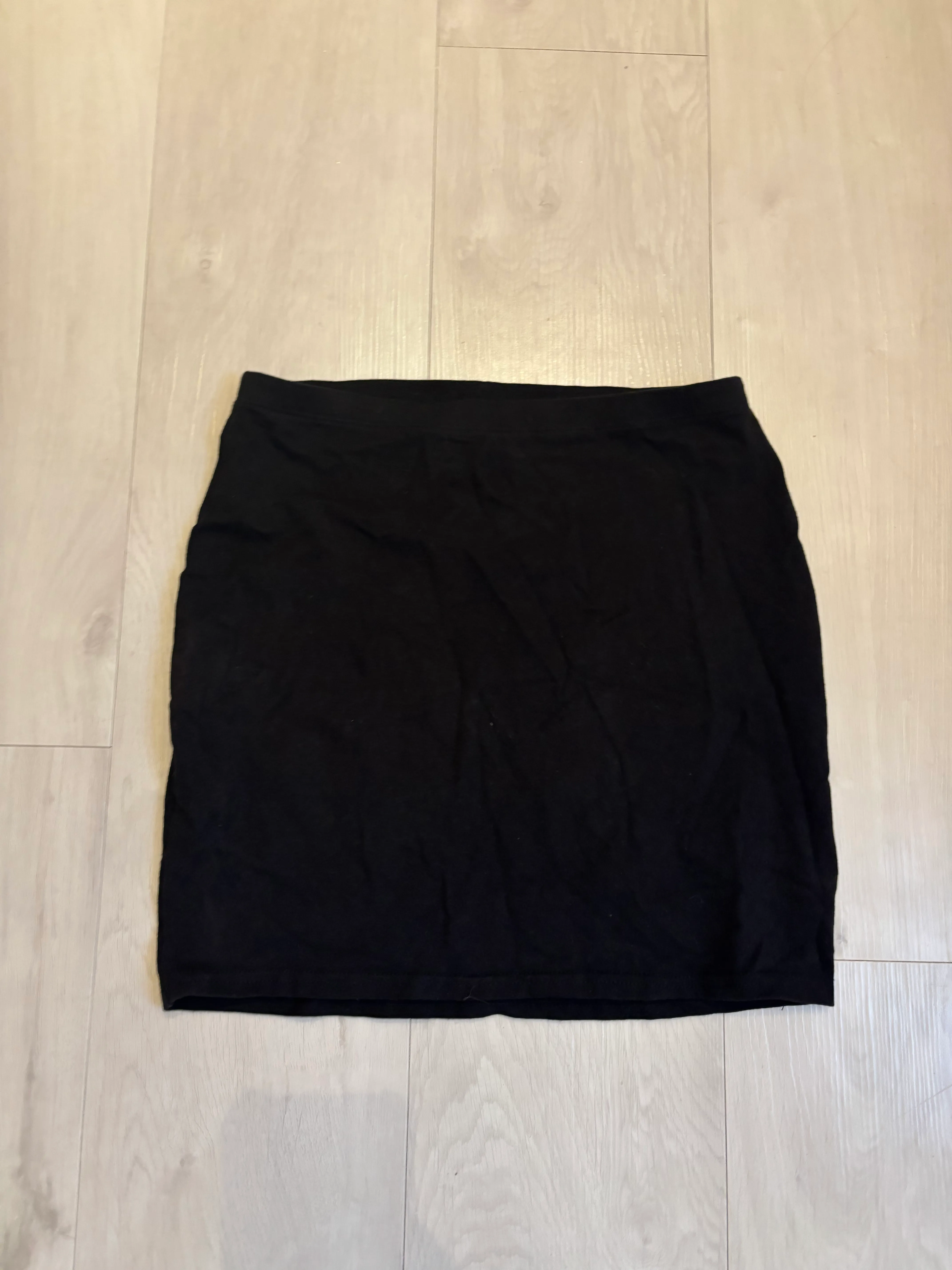 Skirt- Black pencil skirt