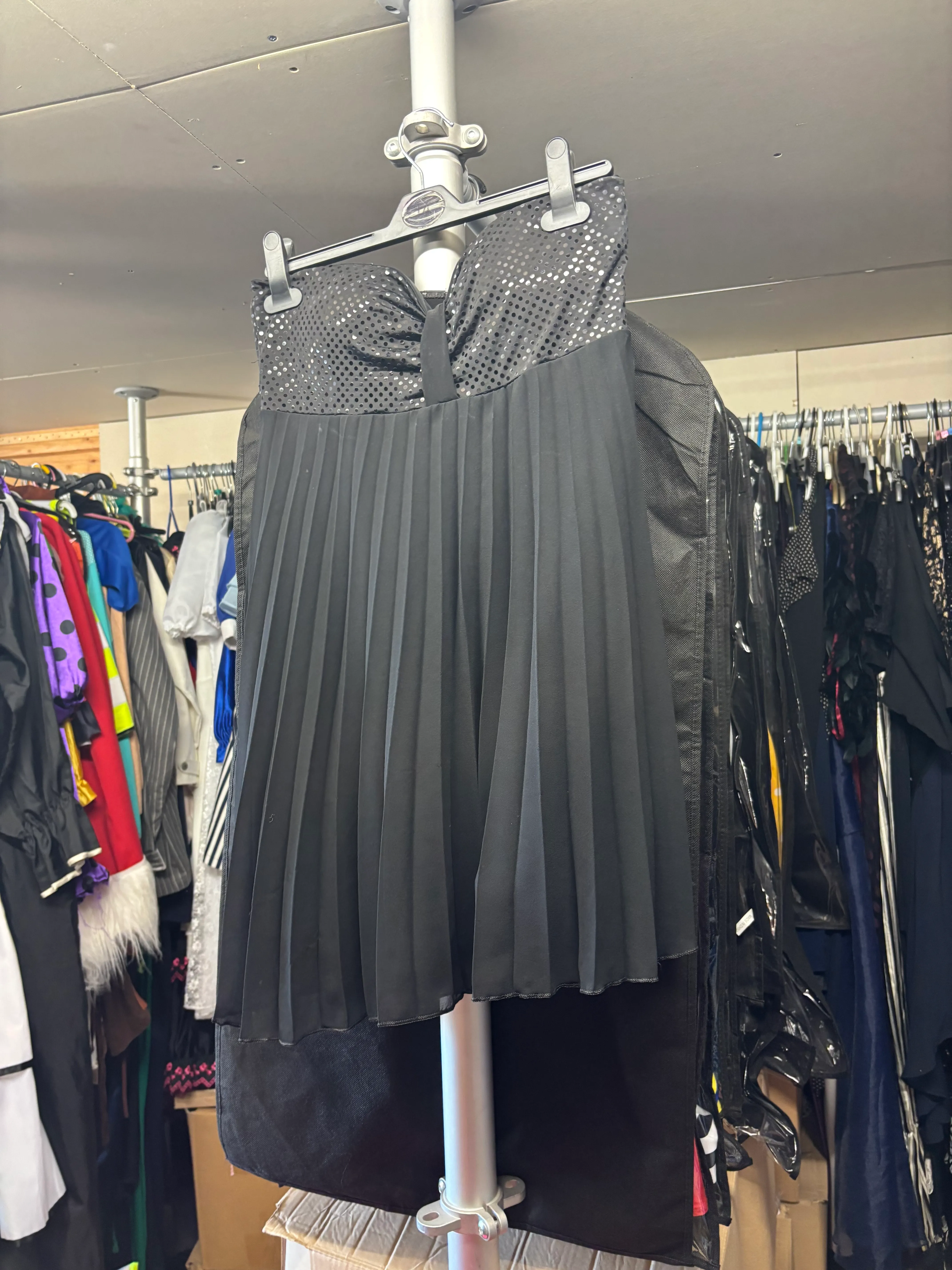 Dress- Short black bandeau