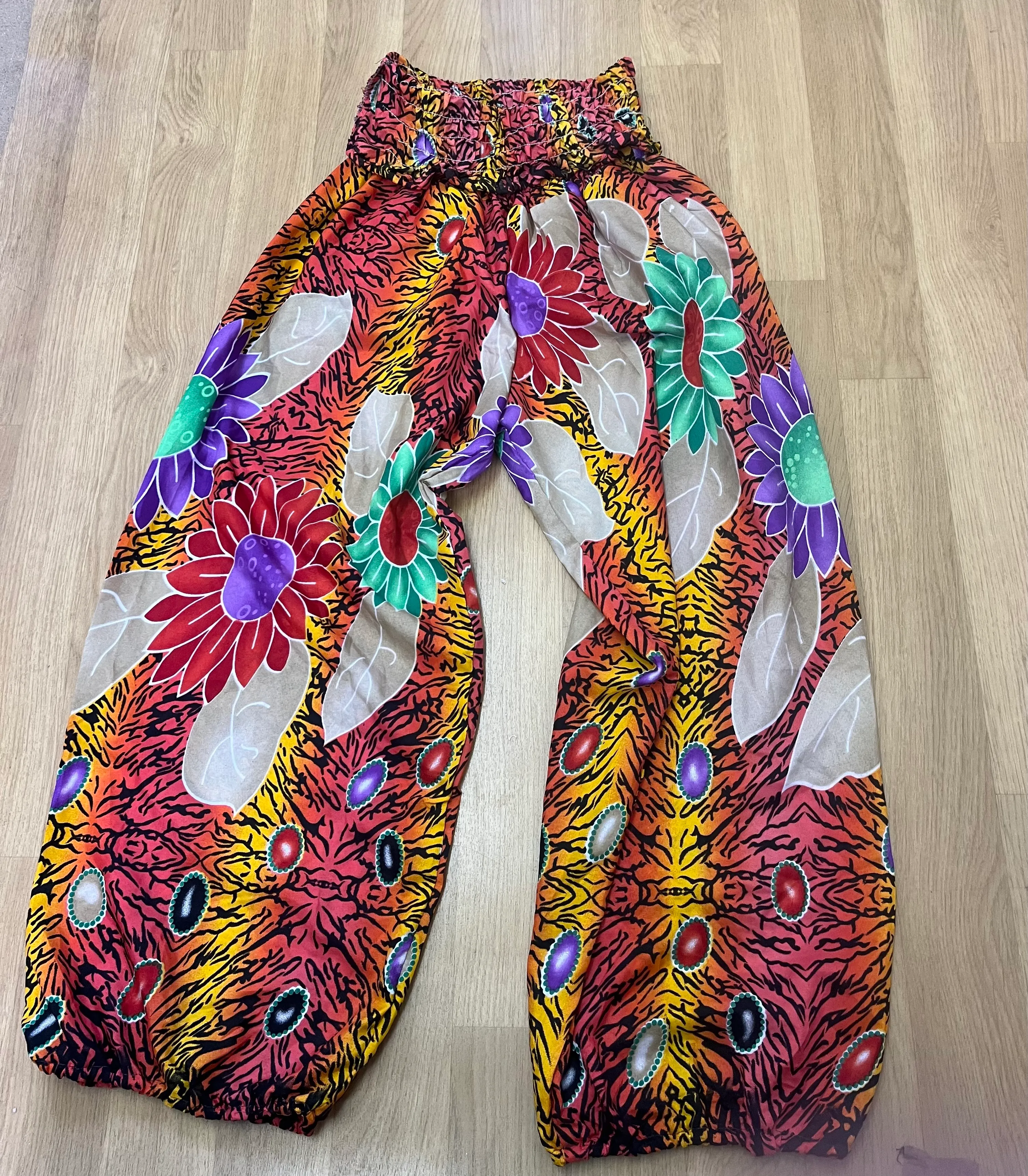 Trousers- Patterned floral