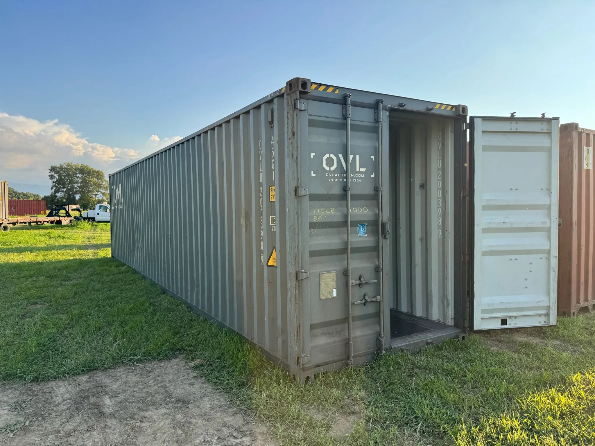 SOLD 40FT HC 3 Year Cargo Worthy
