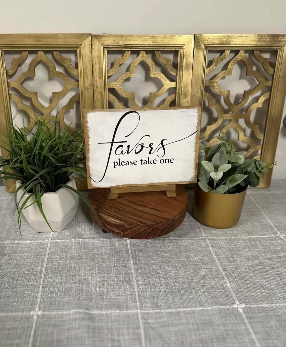 "Favors, Please Take One" Sign