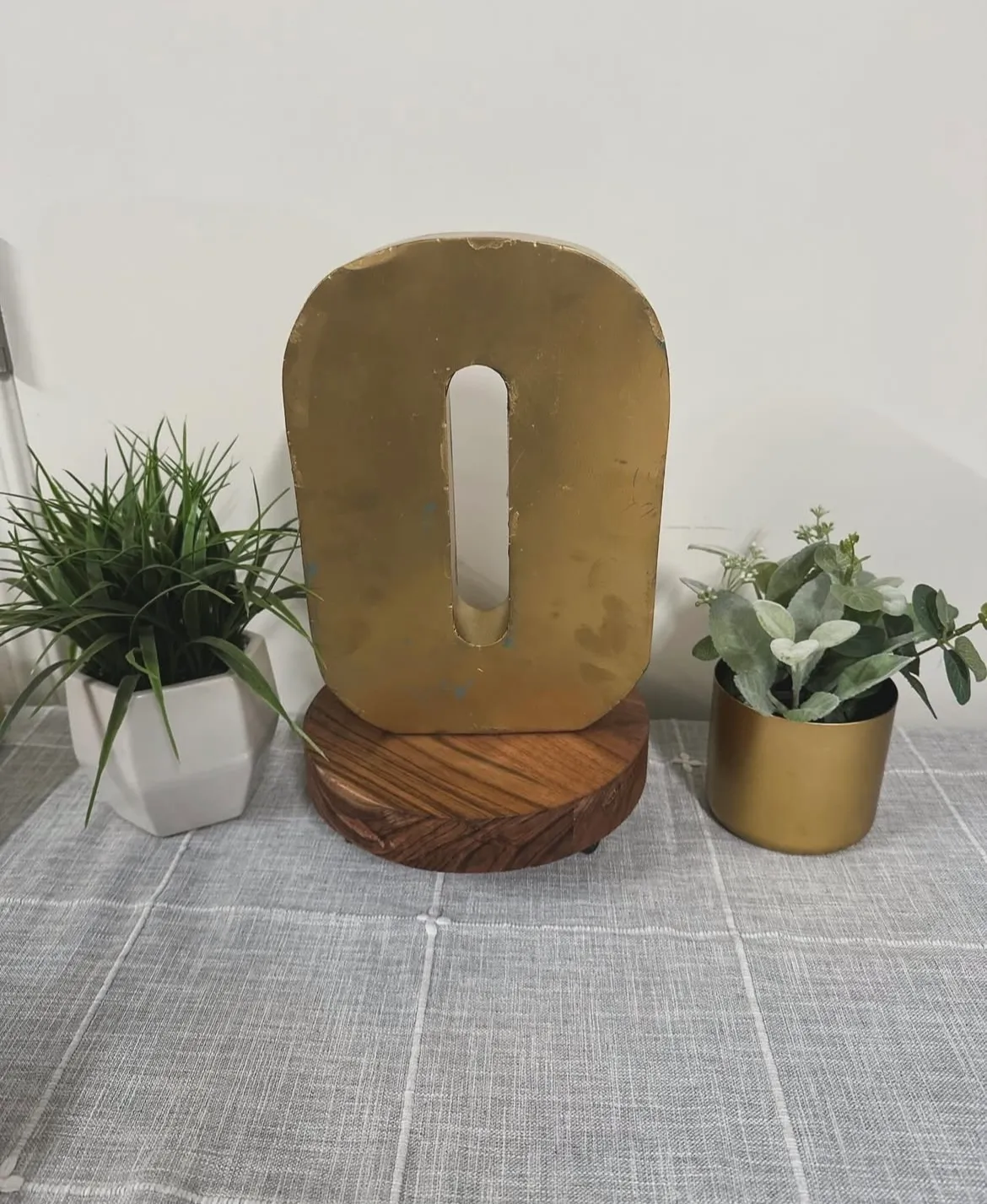 "O" Metal Letter