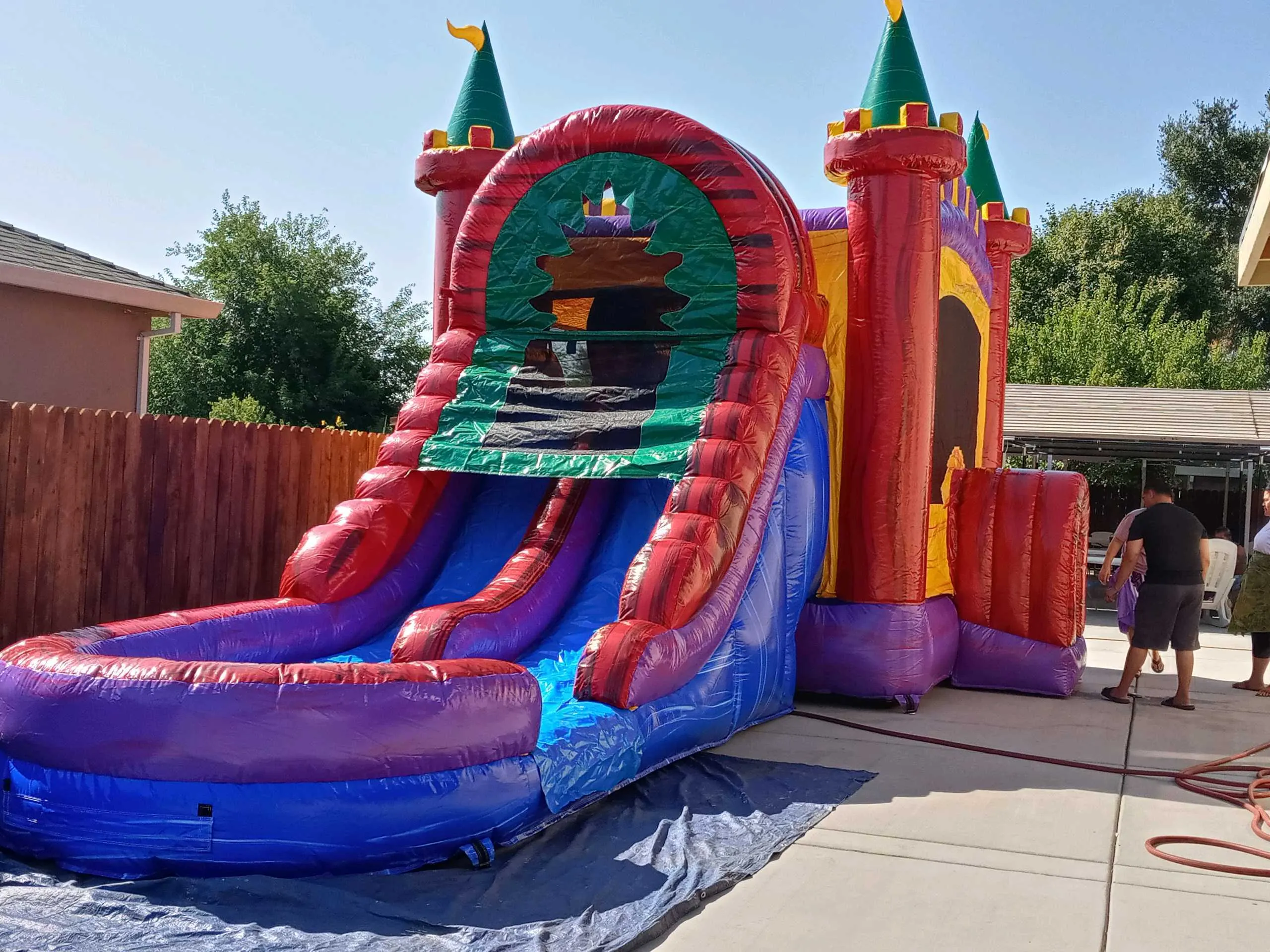 #60 Double lane castle slide