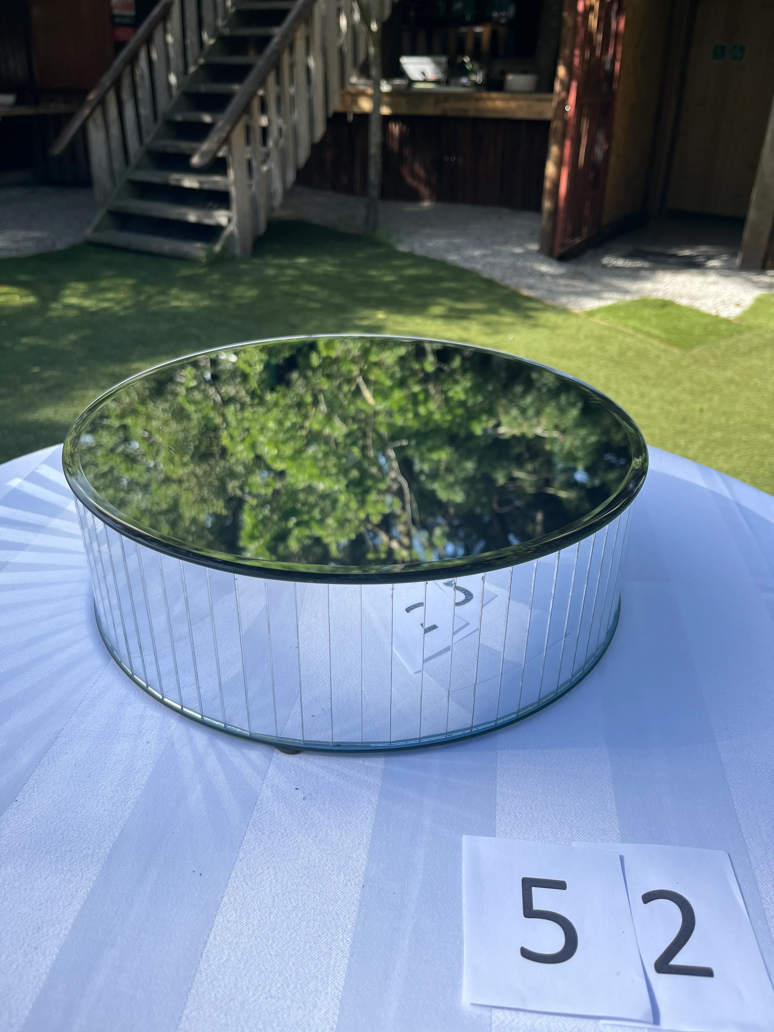 Cake Stand / Riser - Round - Mirror All Round