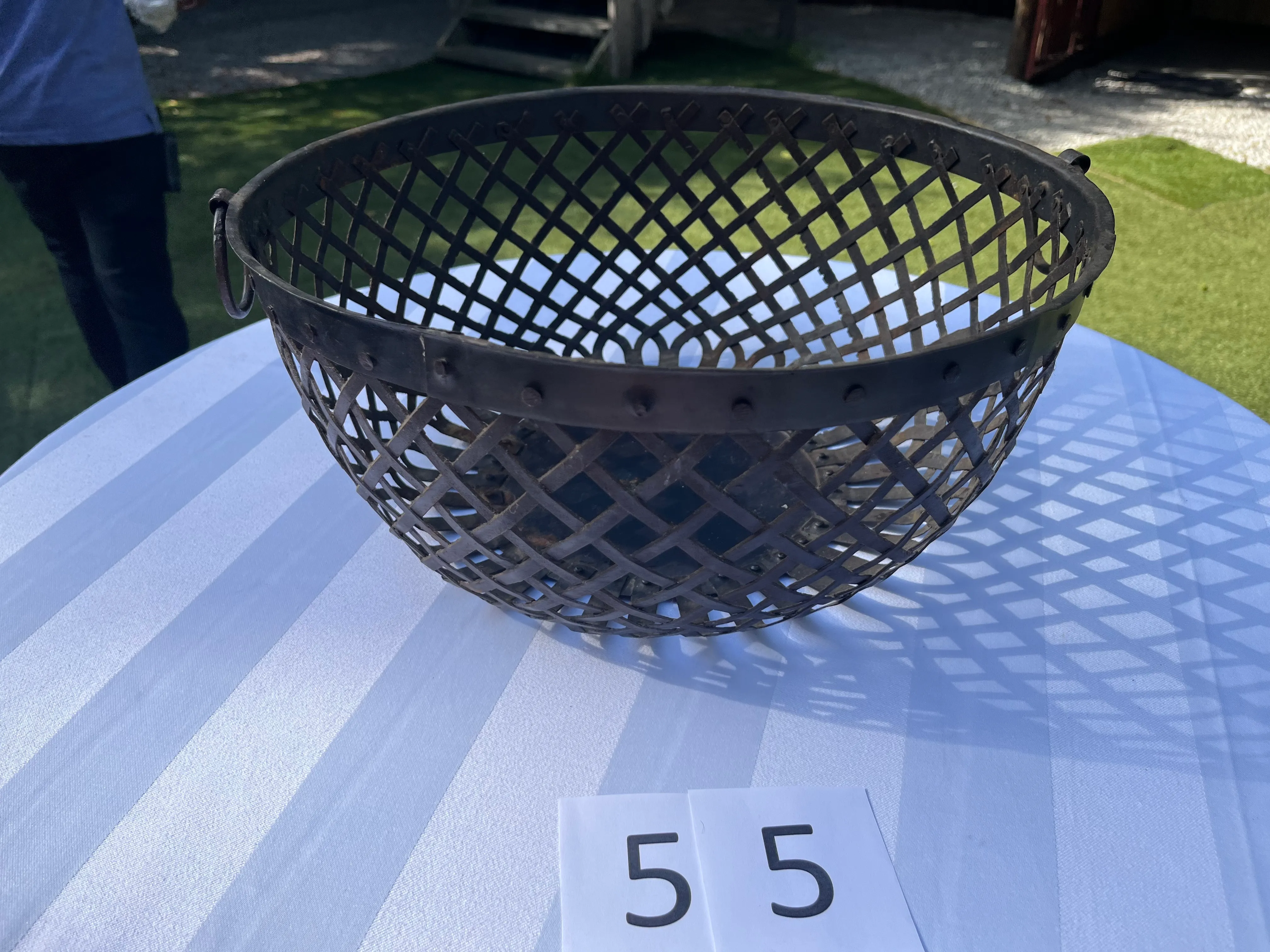Bread Basket - Flat Iron - Round - LRG