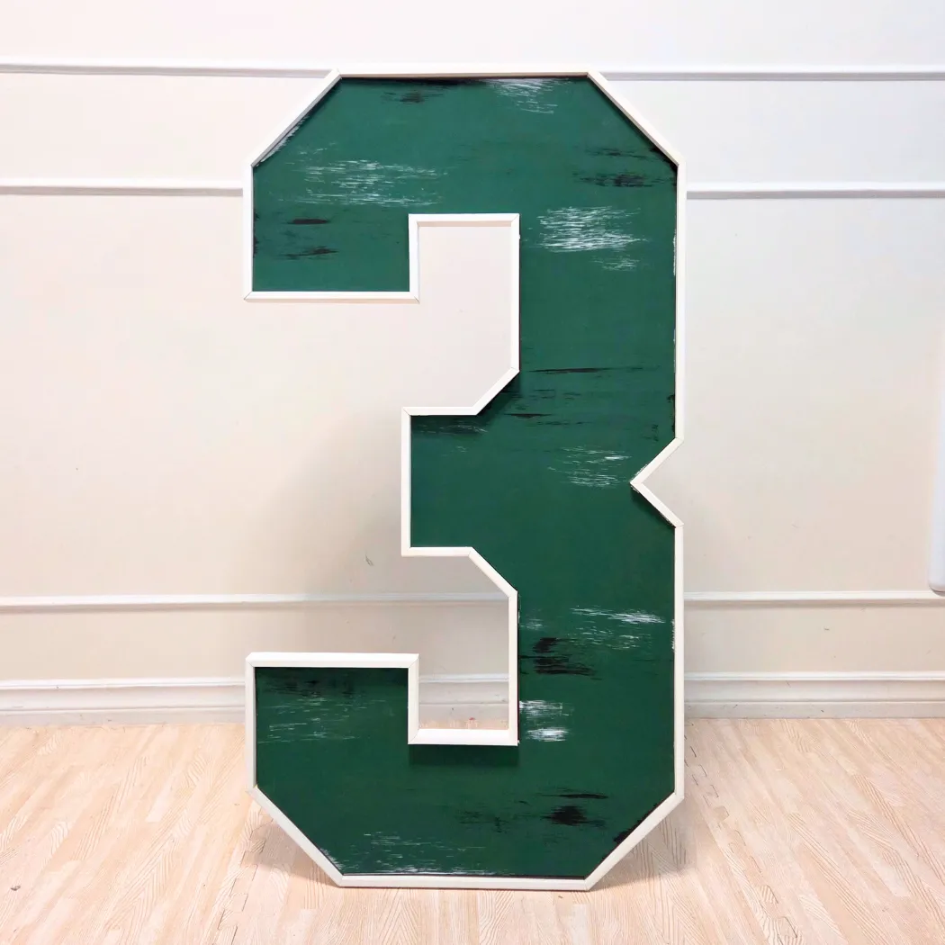 Marquee Number 3 Forest Green Grunge