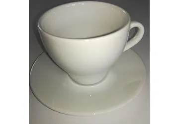 Koffietas met onderbord