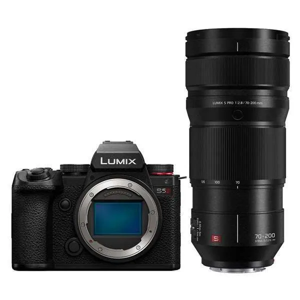 Panasonic Lumix S5 IIX with S PRO 70-200mm f/4 O.I.S. Lens