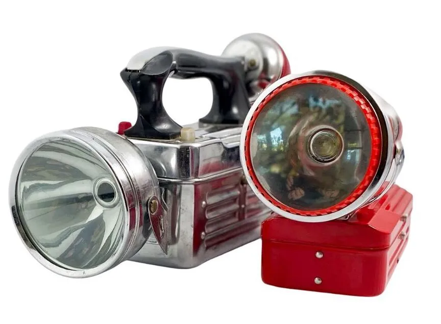 Large Flashing Flashlight Non-Operational/Camping