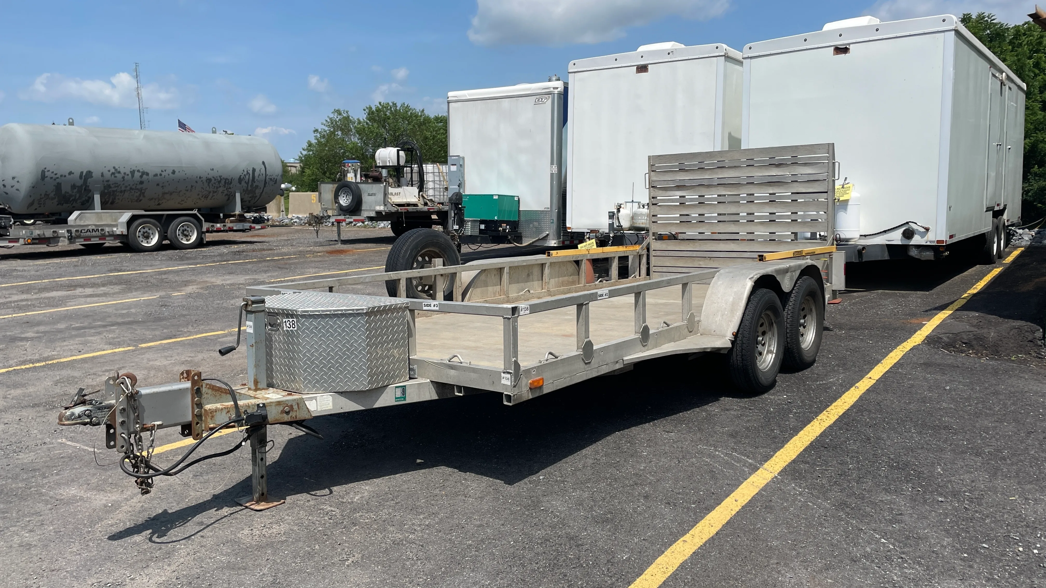 Adam Trailer with Loading Ramp