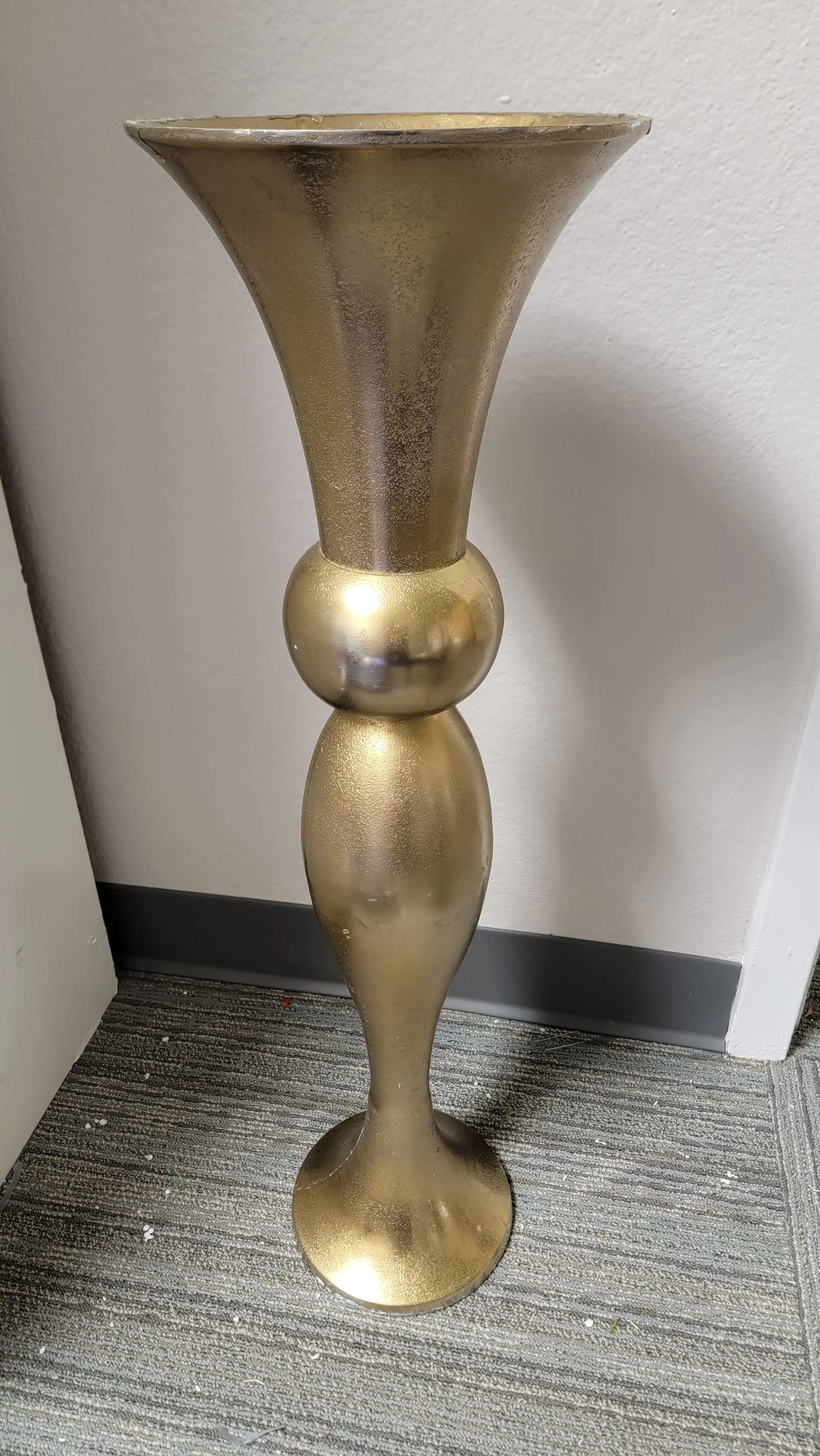 Claire Gold Vase