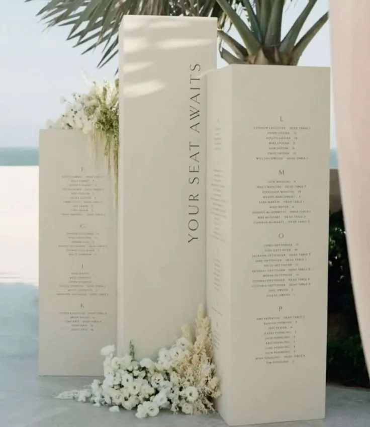 Custom Multi-Plinth Seating Chart