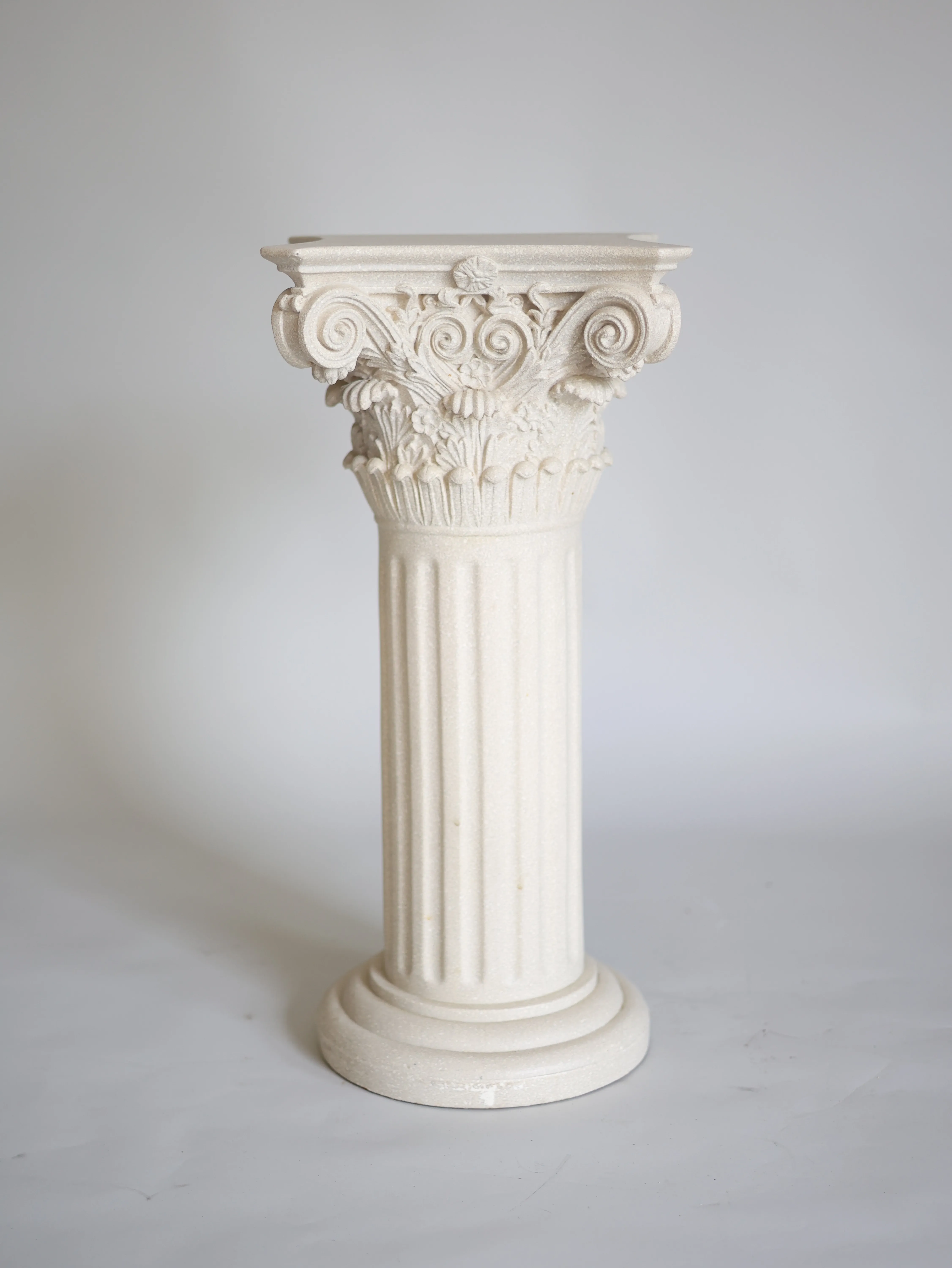 Cream roman column