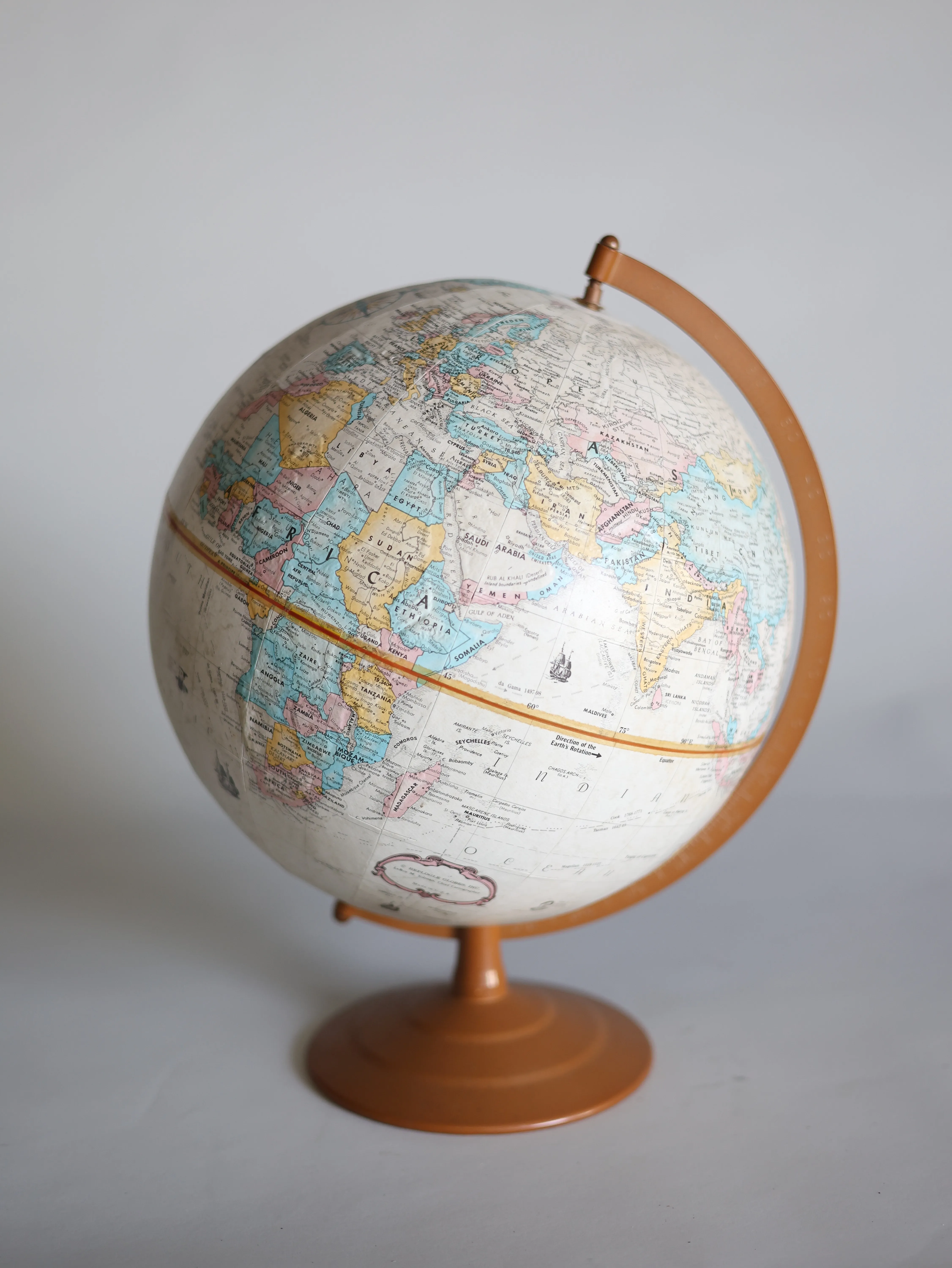 Globe map