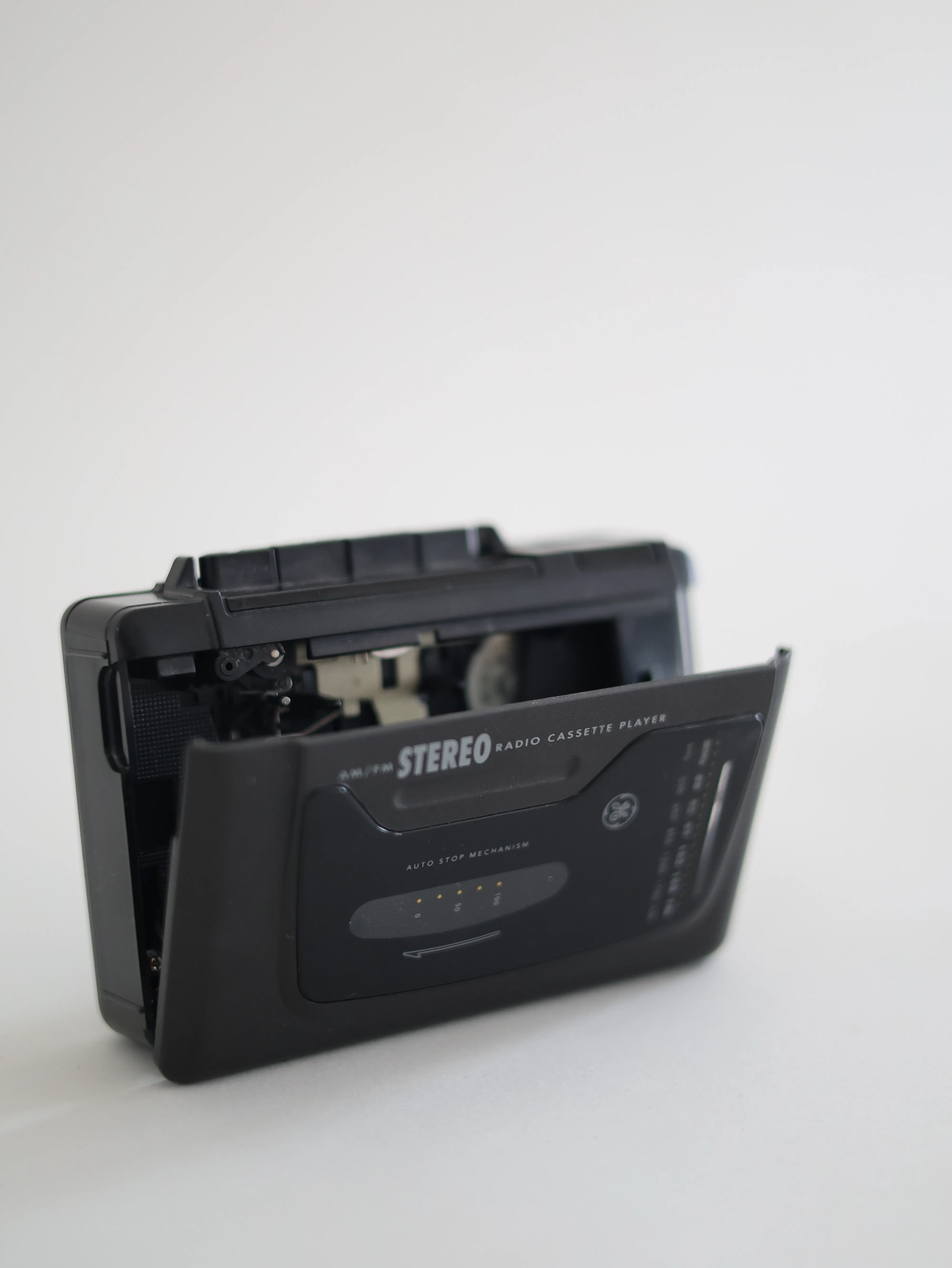 Walkman GE Stereo Radio Casette Player