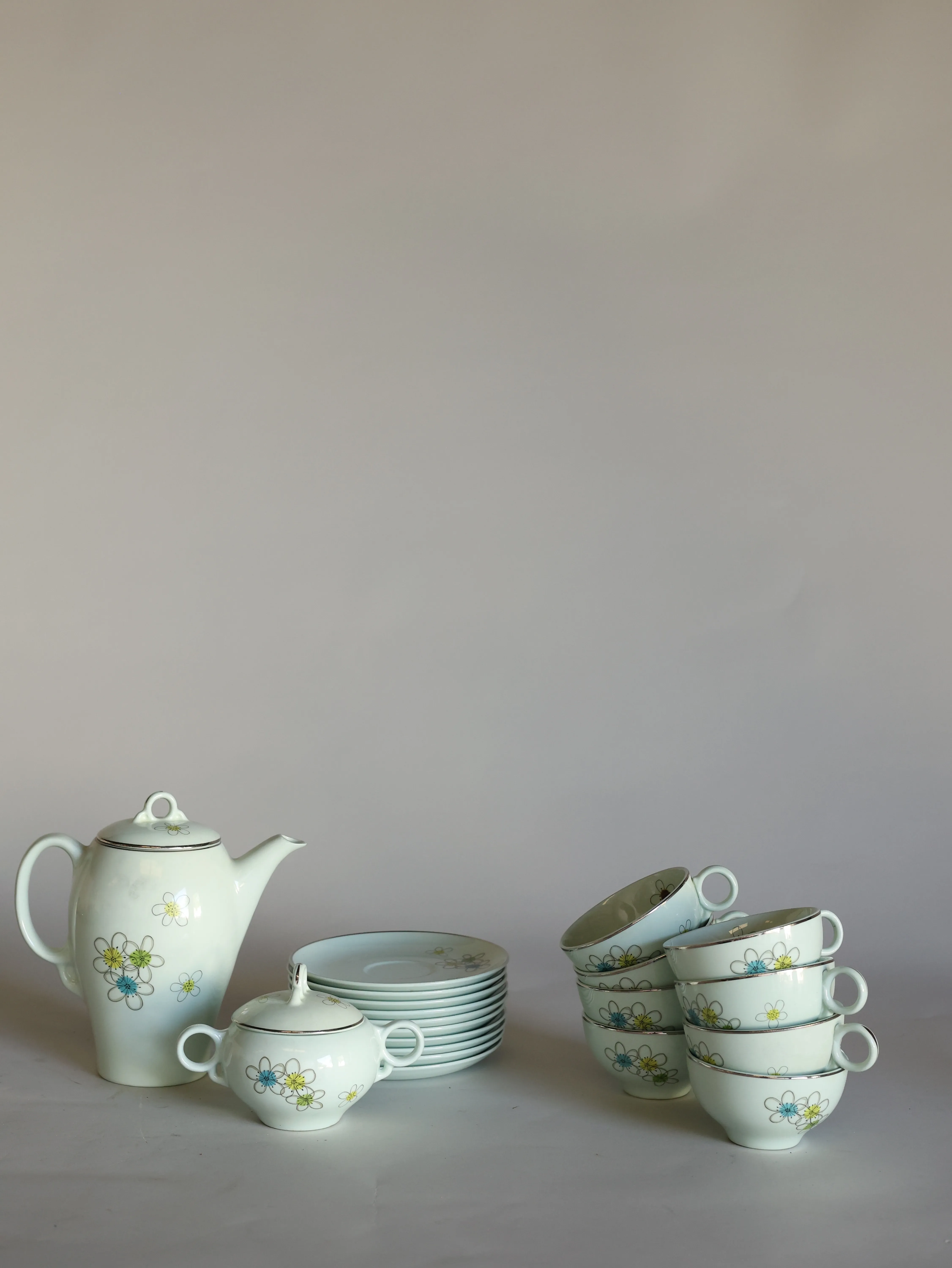 Marcia tea cup set of 8