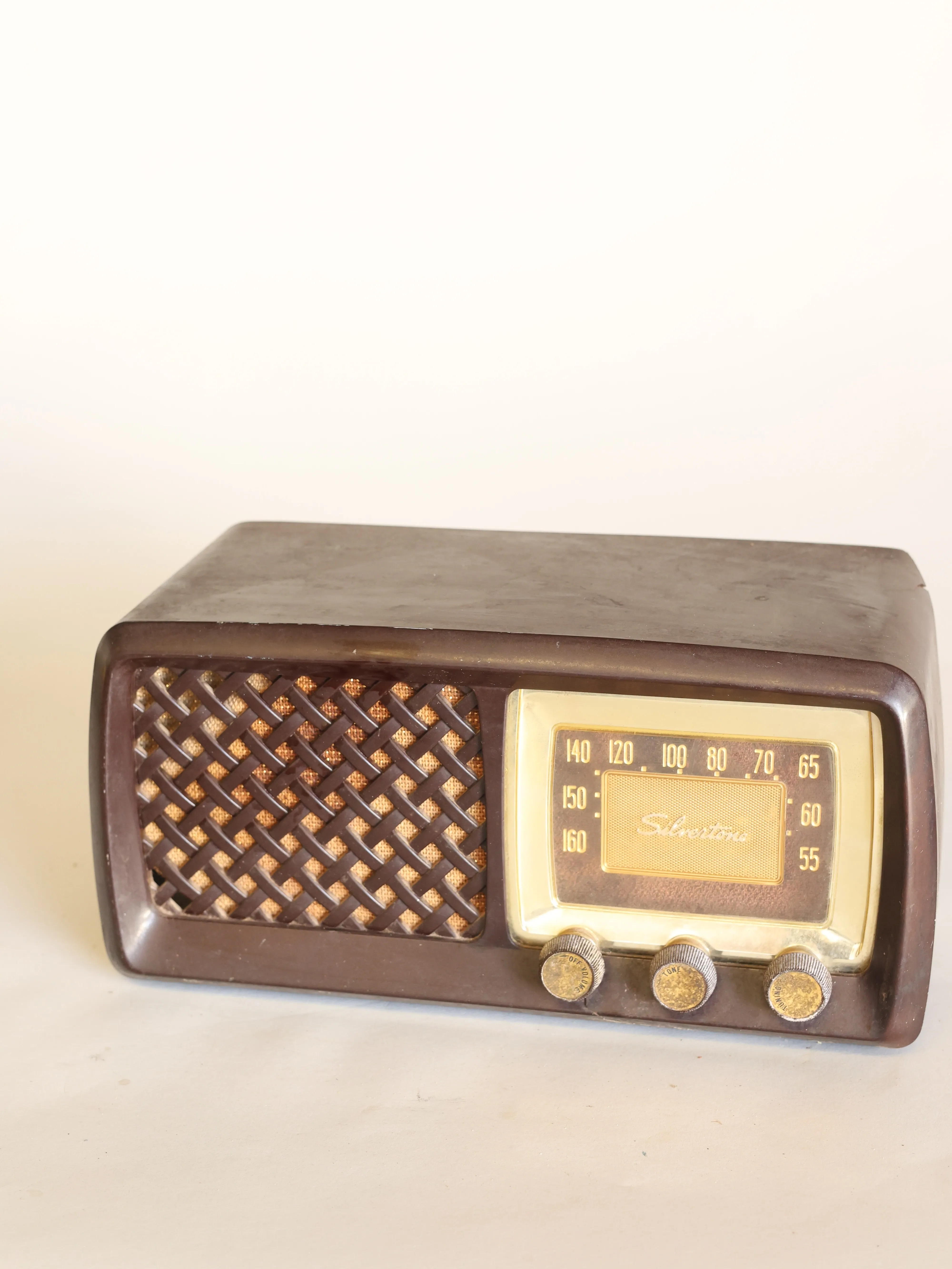 Silvertone 1956 Tube Radio