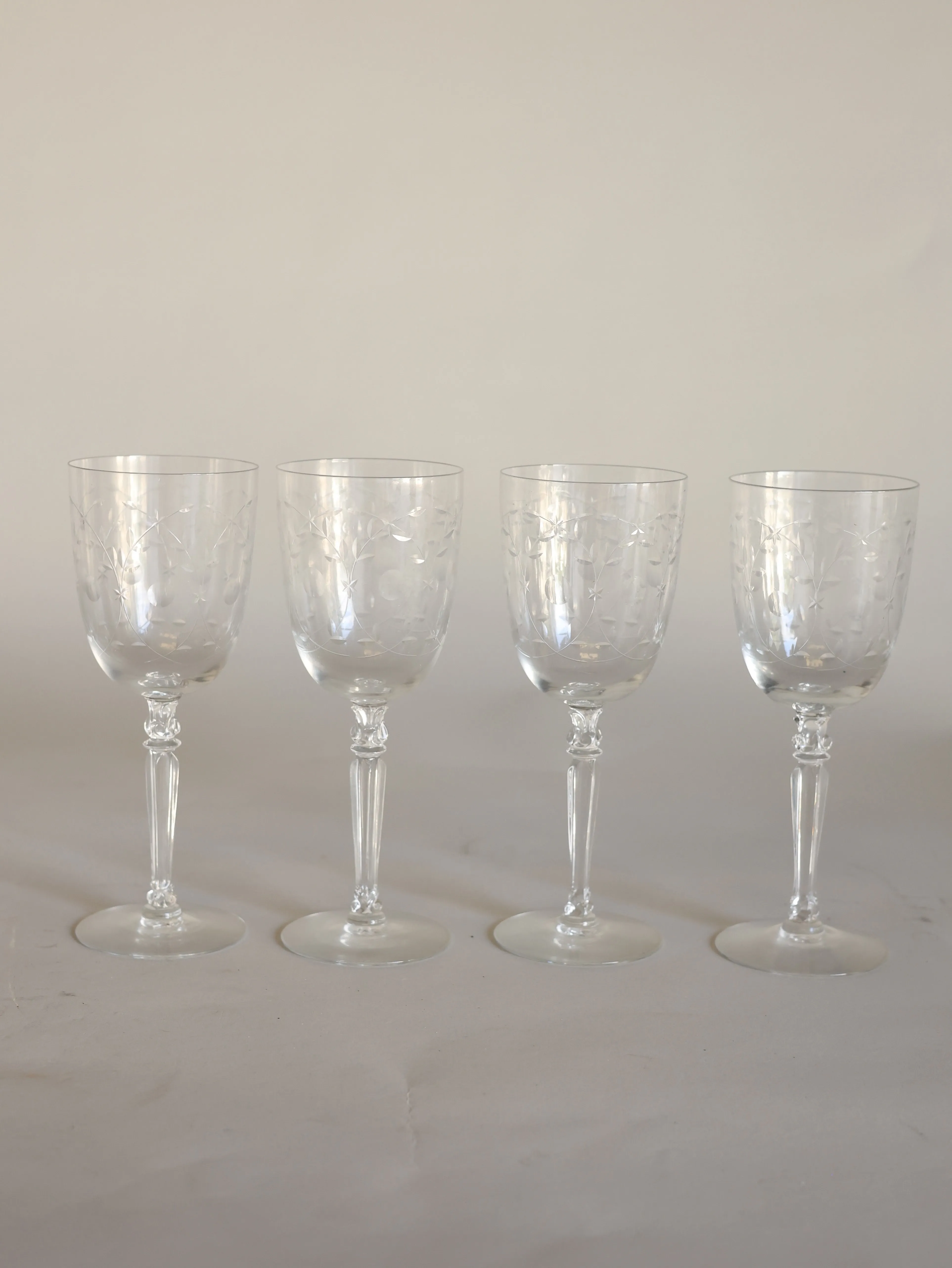 Susan wine glasses set of 4