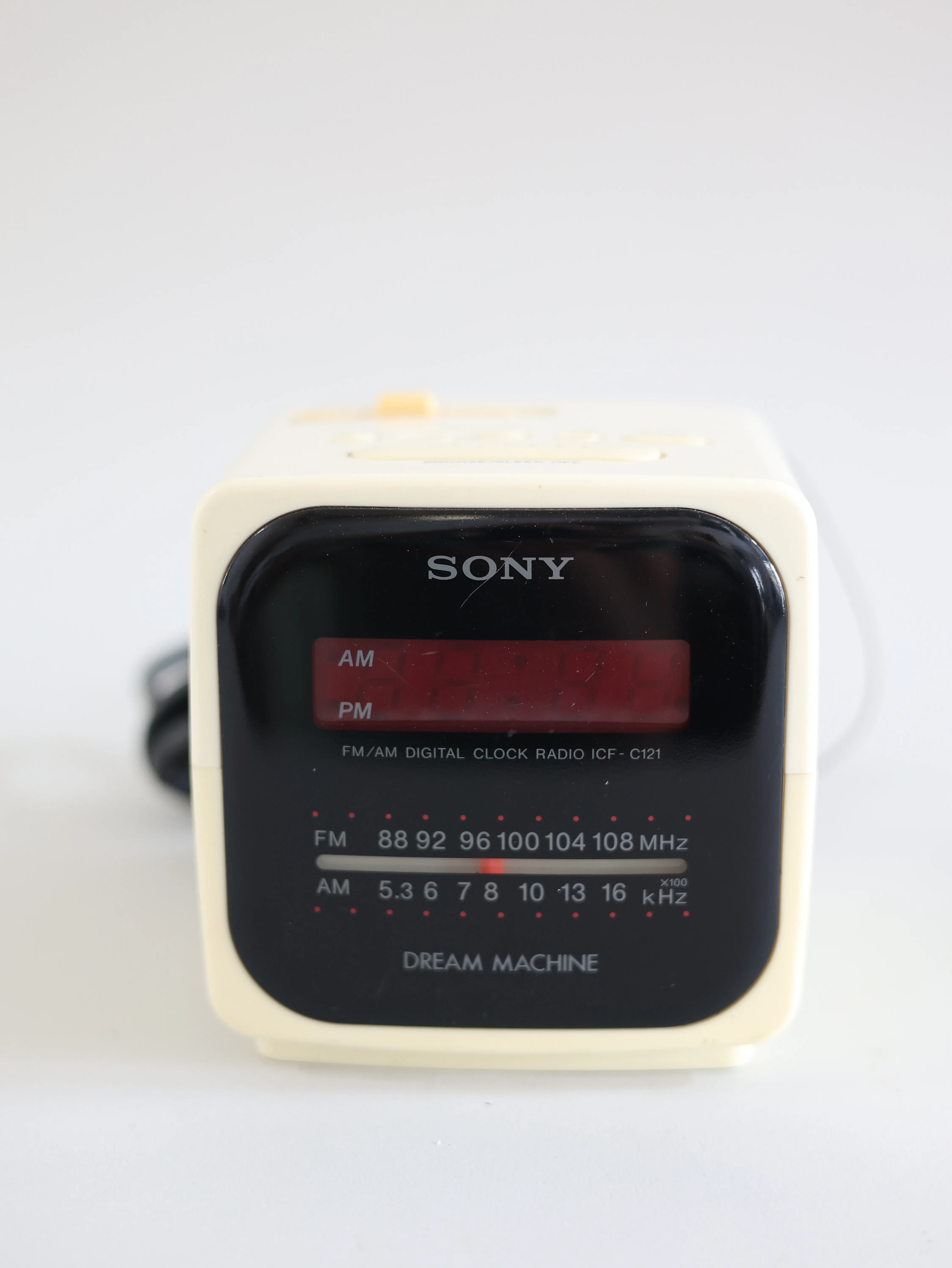 Alarm Clock Sony Dream Machine